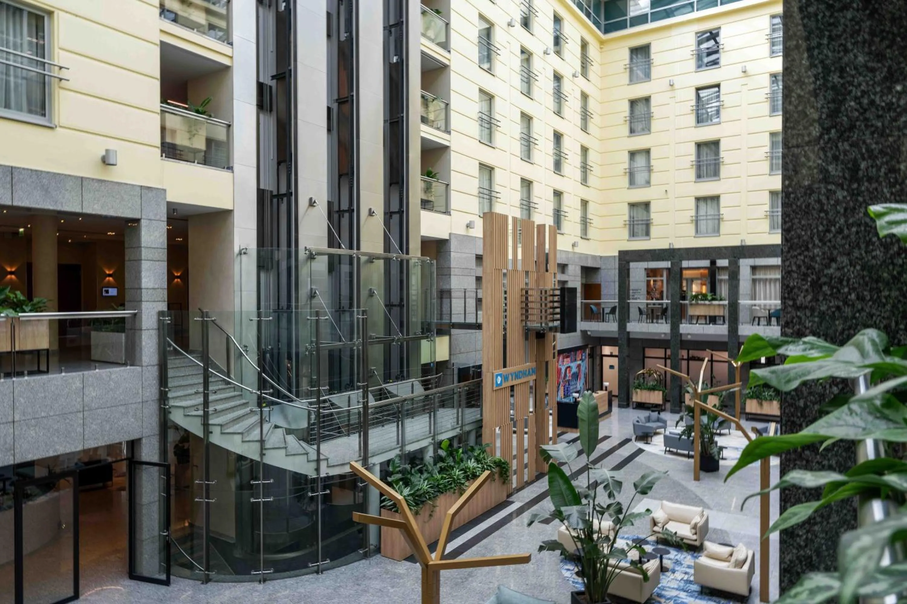 Lobby or reception in Wyndham Wroclaw Old Town