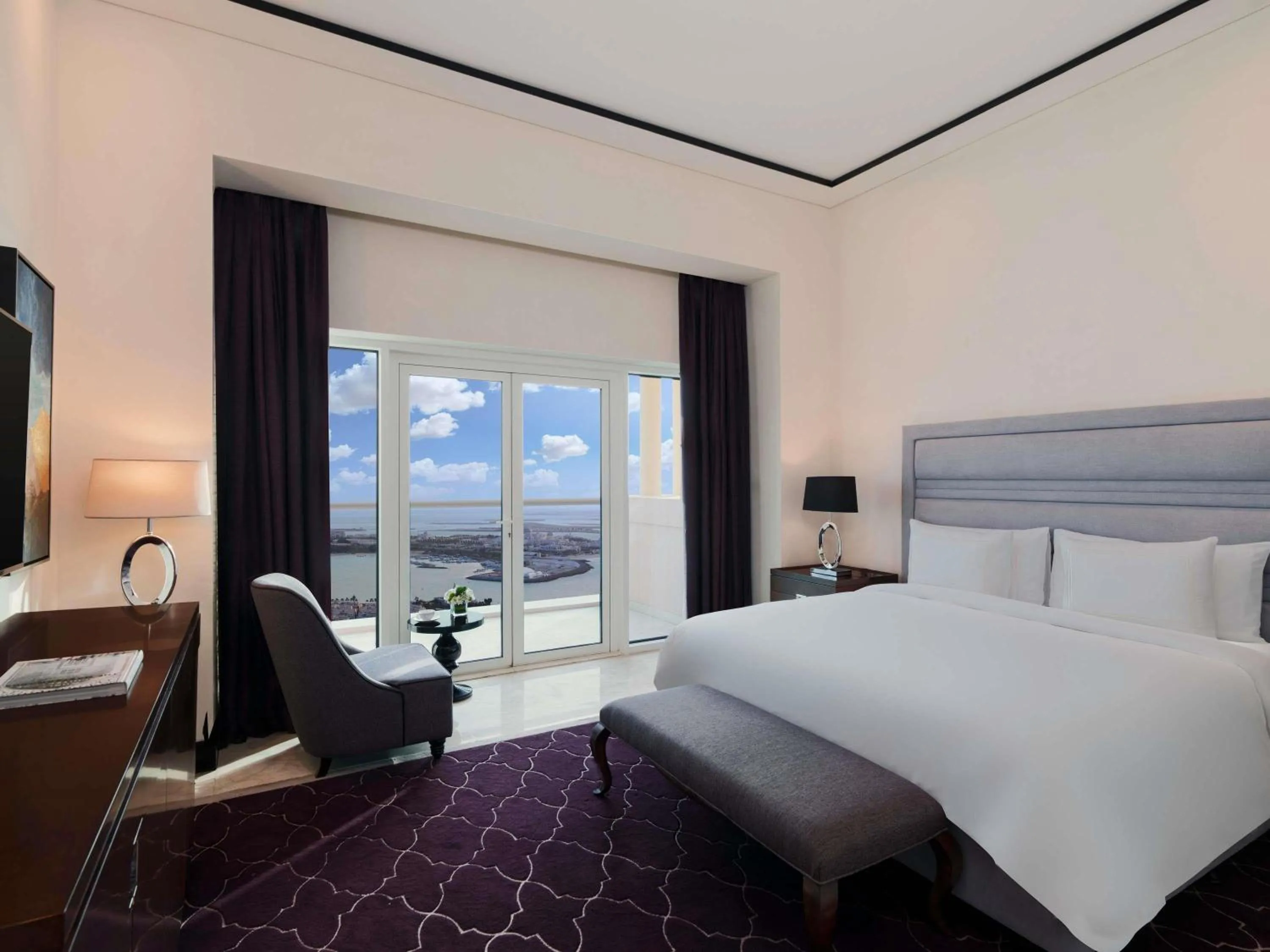 Bedroom, Bed in Rixos Marina Abu Dhabi