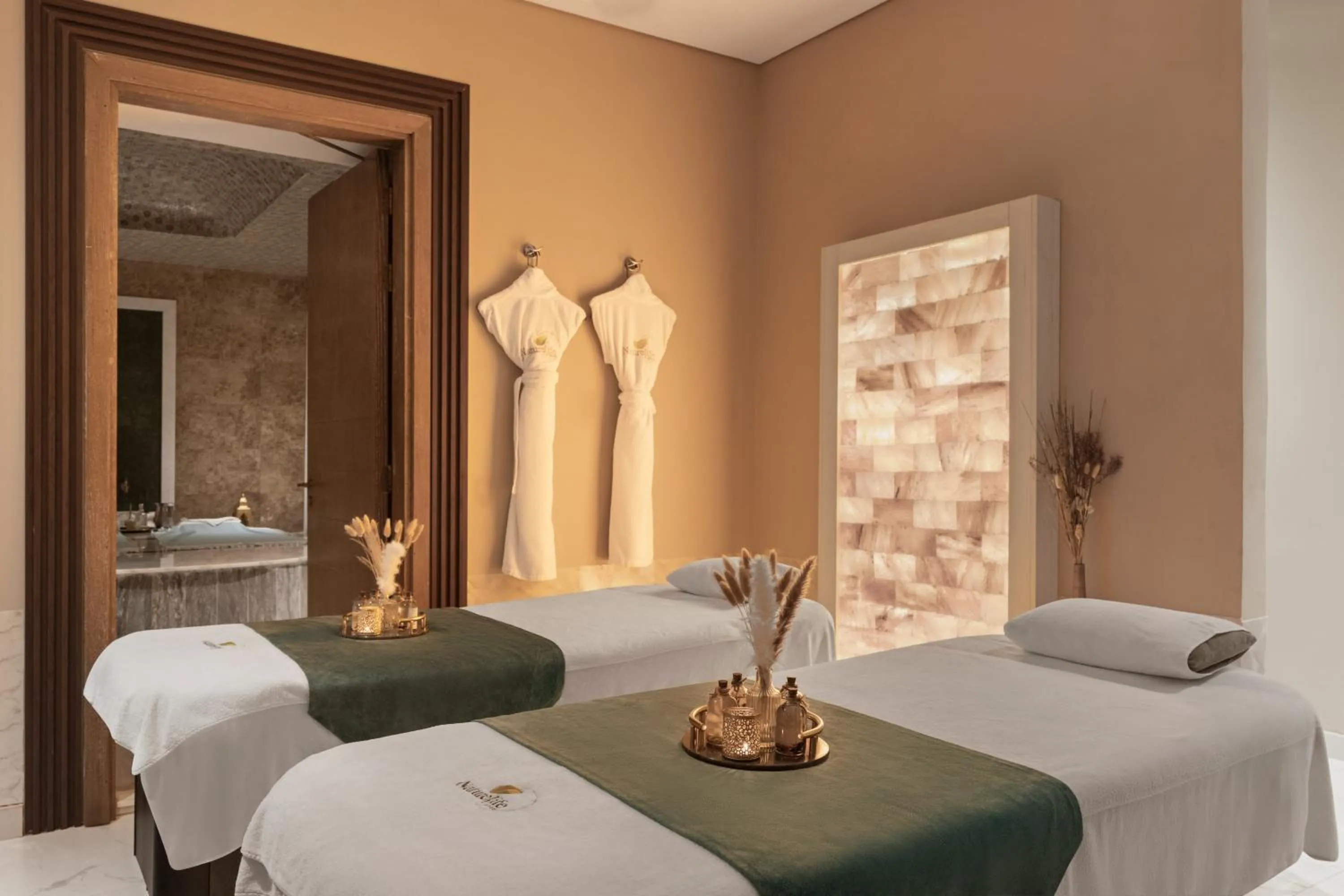 Spa and wellness centre/facilities, Bed in Rixos Marina Abu Dhabi