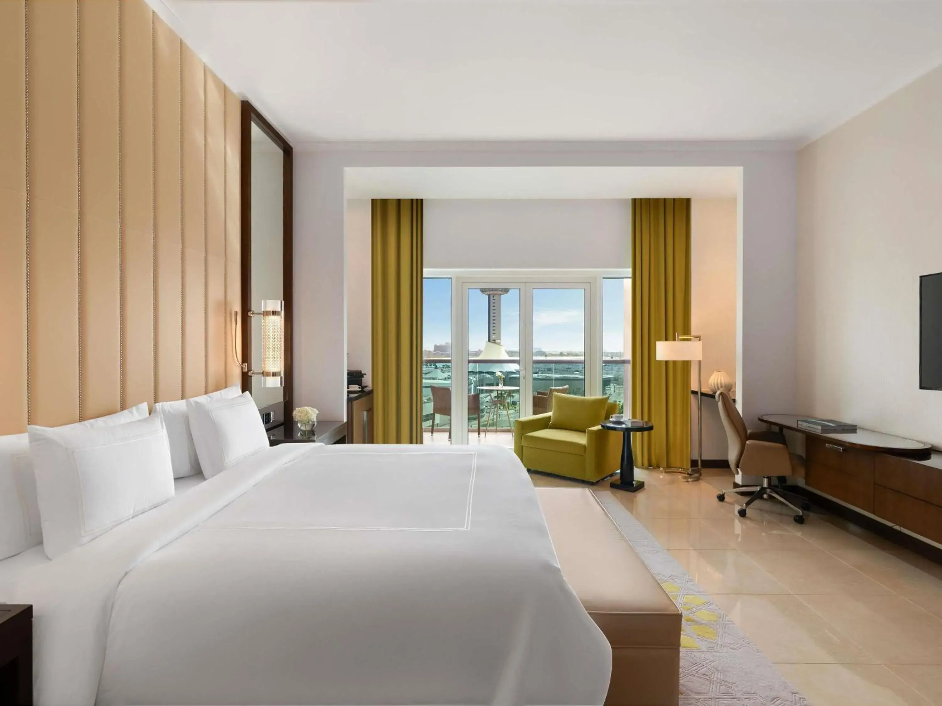 Premium Room with Corniche View and Balcony in Rixos Marina Abu Dhabi Premium Room with Corniche View and Balcony in Rixos Marina Abu Dhabi