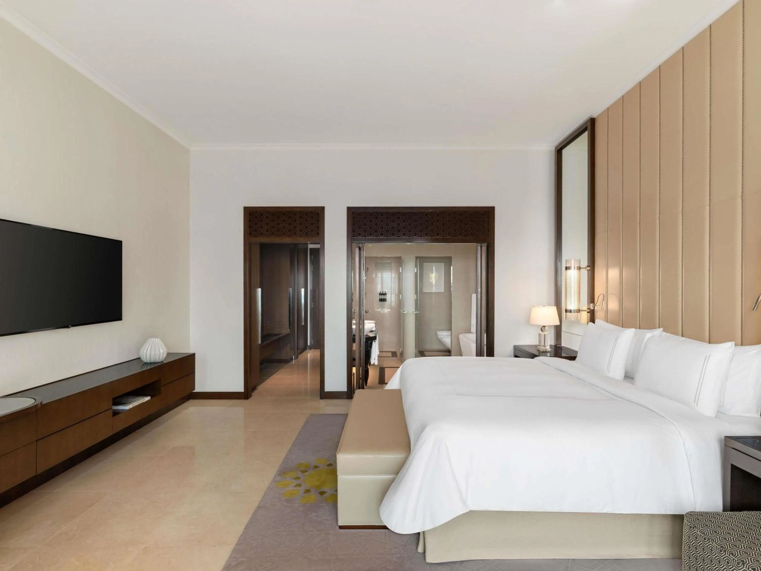 Bedroom, Bed in Rixos Marina Abu Dhabi