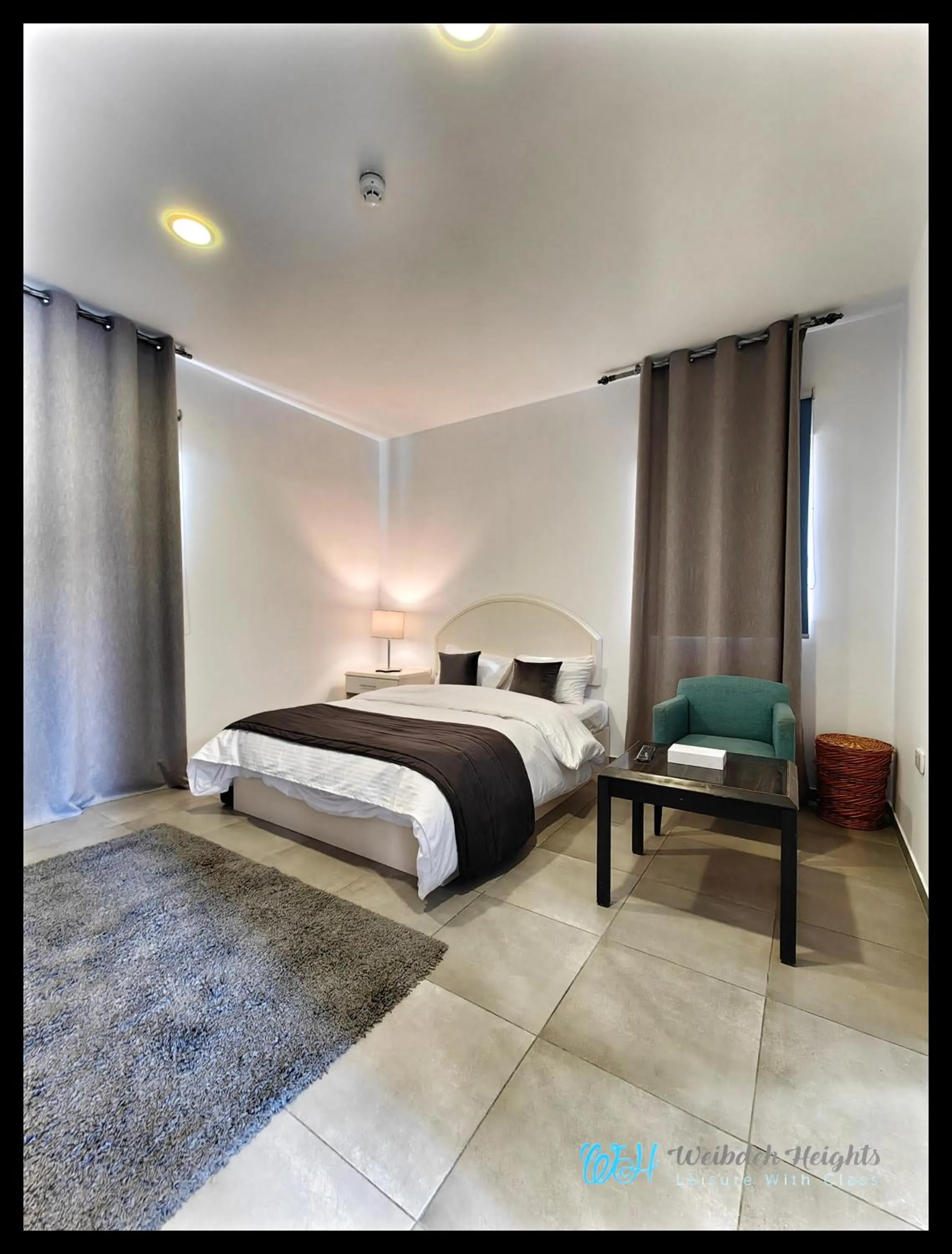 Bedroom, Bed in Weibdeh Heights Hotel Suites