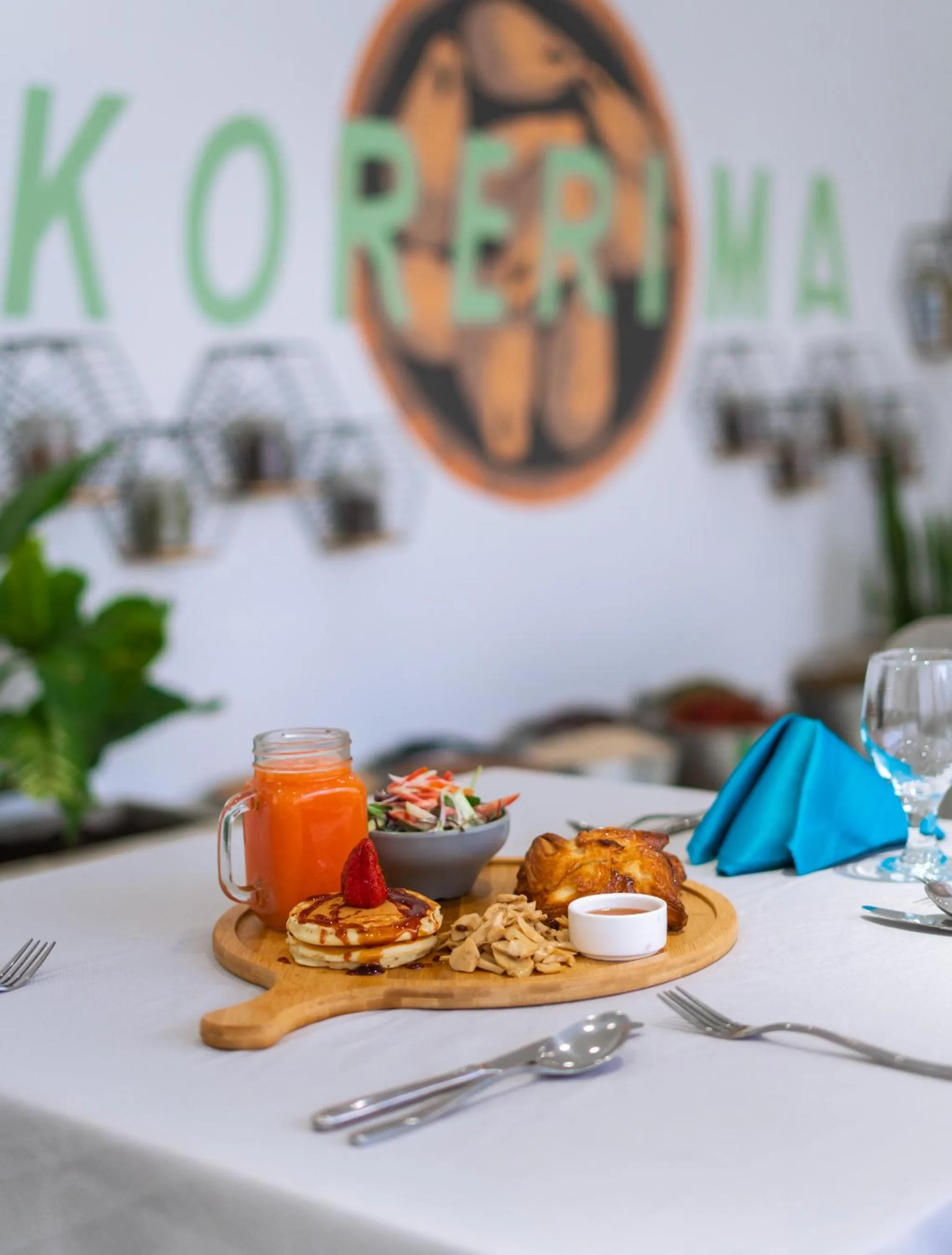 Restaurant/places to eat in Vibes Hotel and Spa