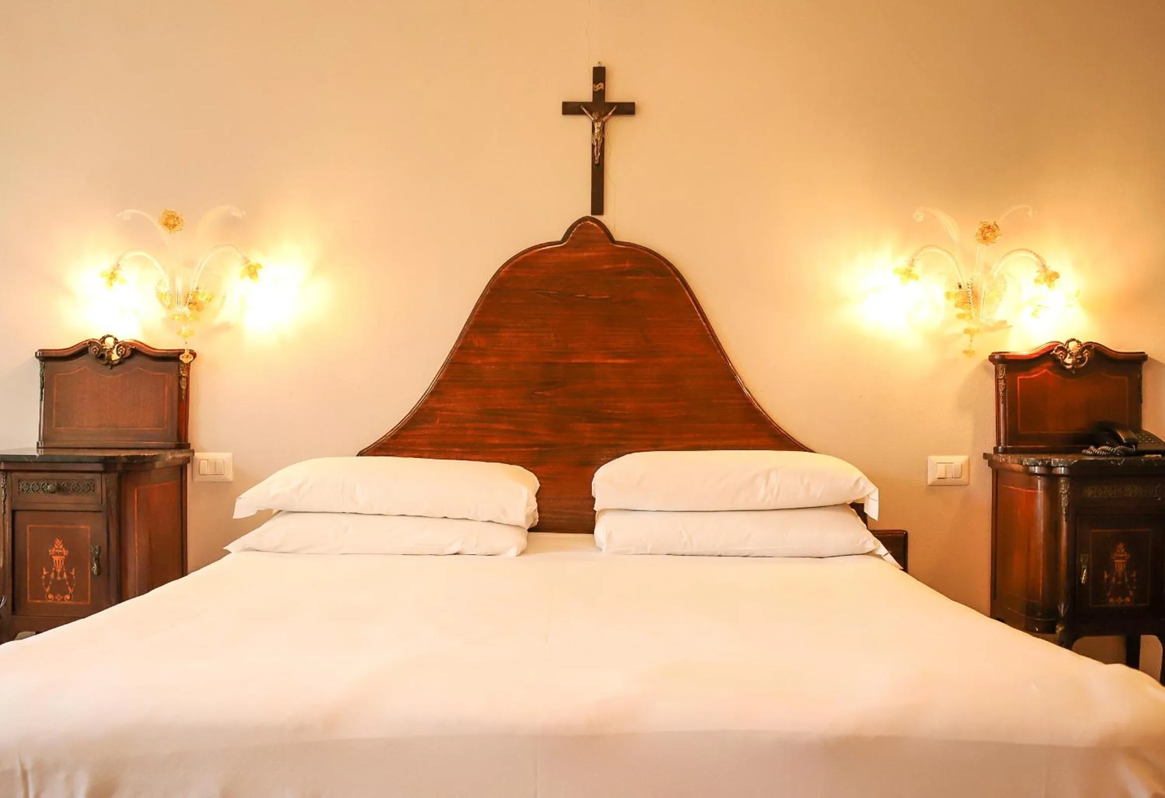Bed in Borgo I Tre Baroni - Spa Suites & Resort