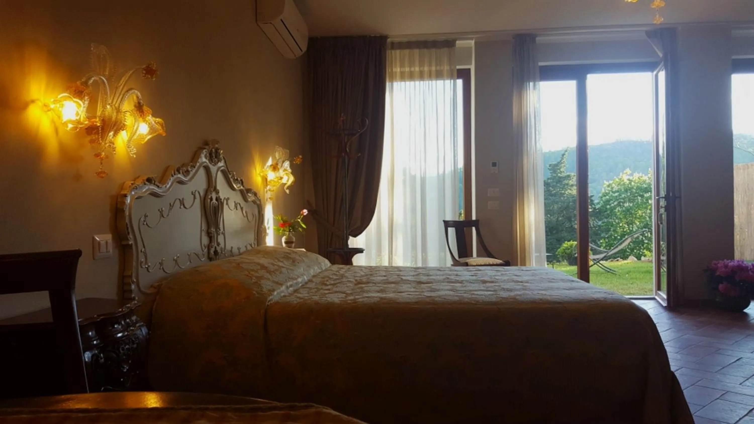 Bed in Borgo I Tre Baroni - Spa Suites & Resort