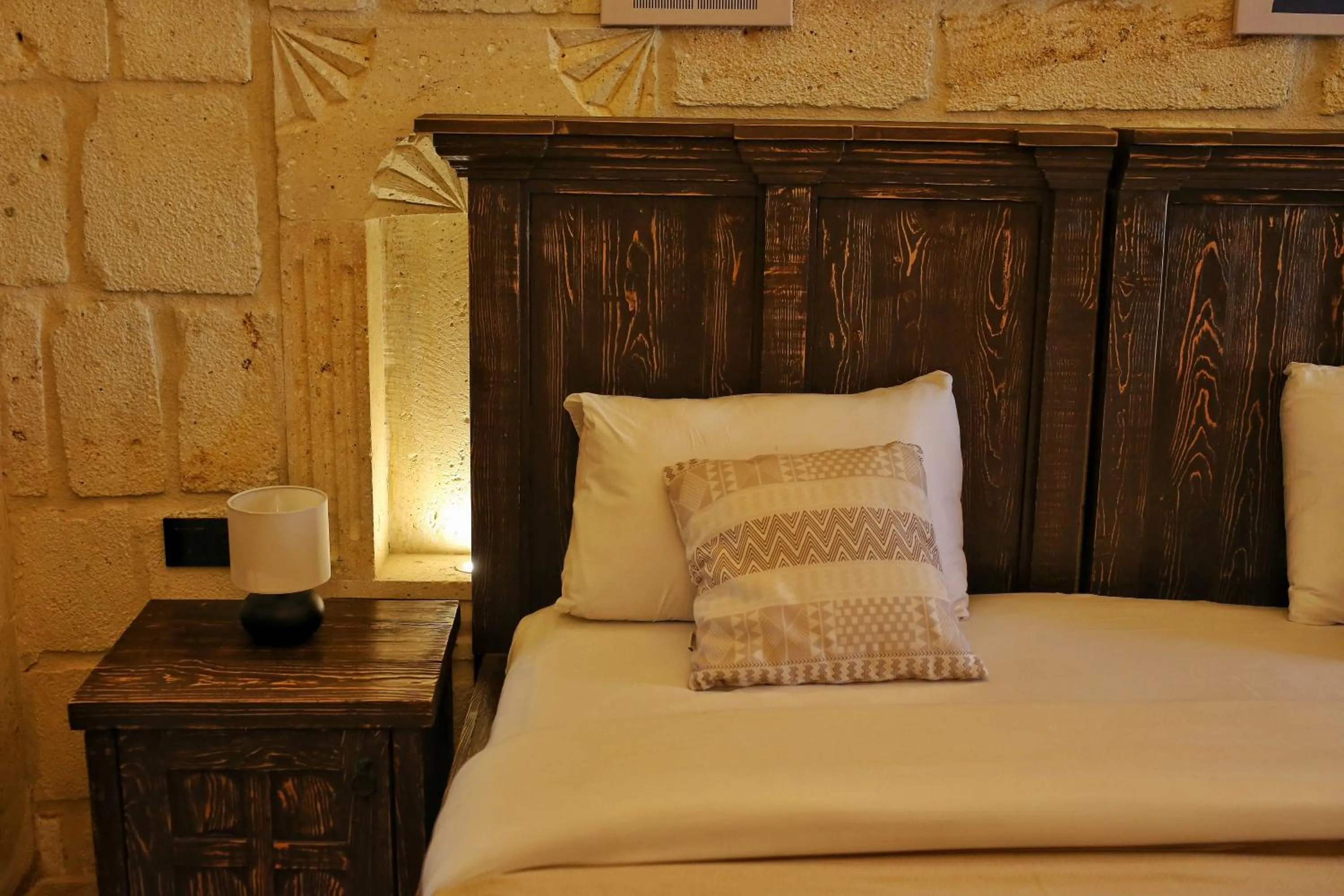 Decorative detail, Bed in Nujel'm Cappadocia
