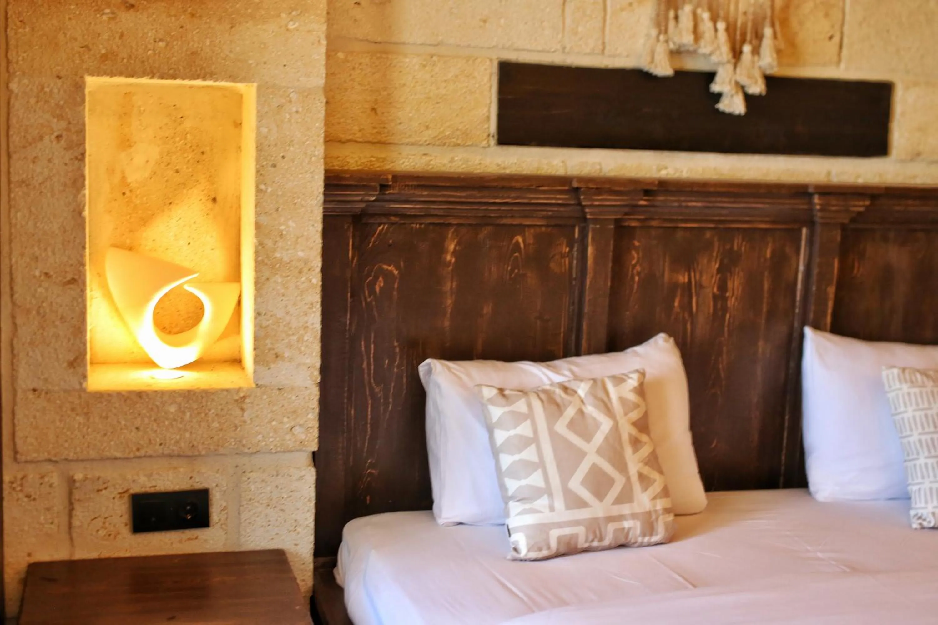 Bed in Nujel'm Cappadocia