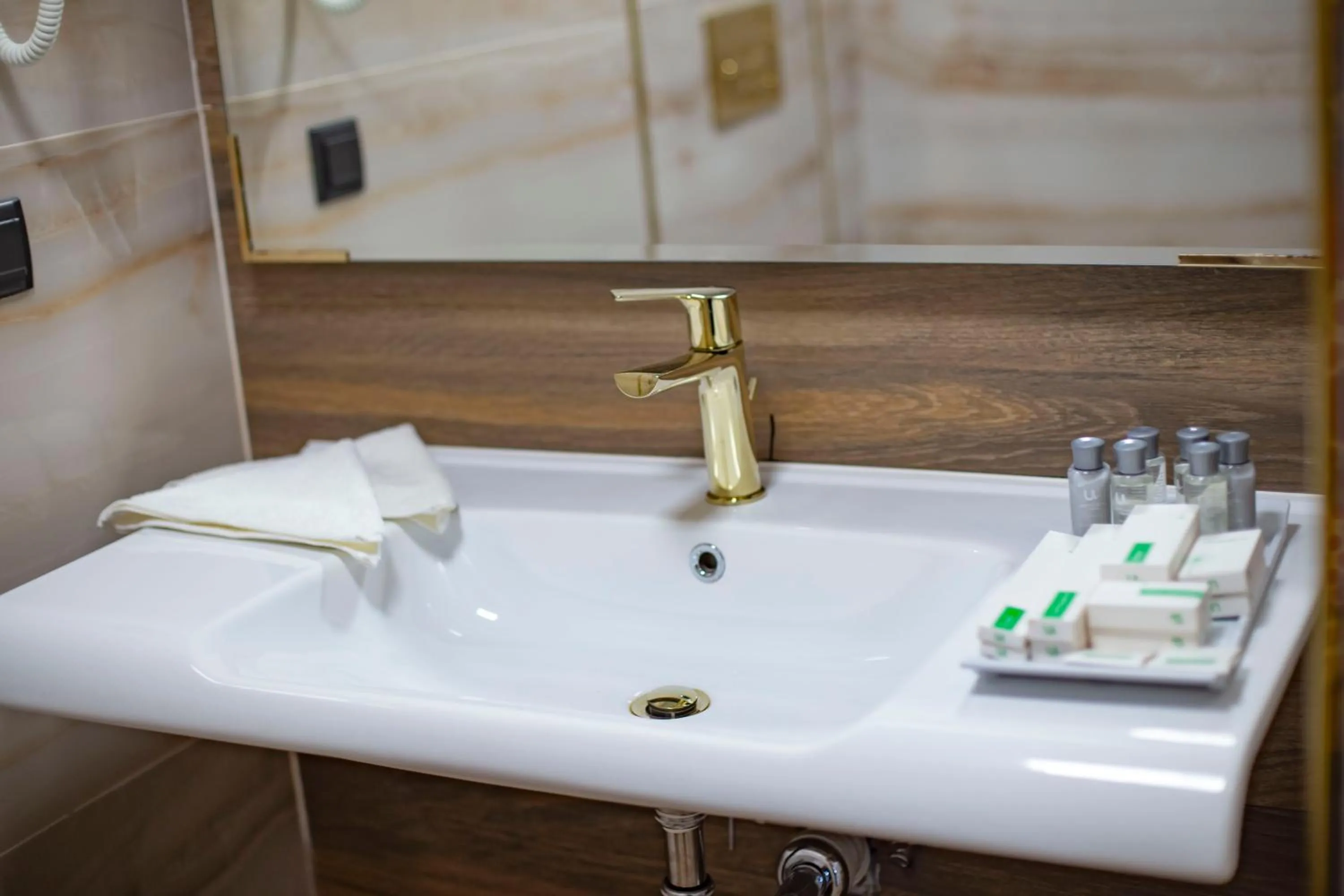 Toilet in UNITED HOTEL INTERNATIONAL