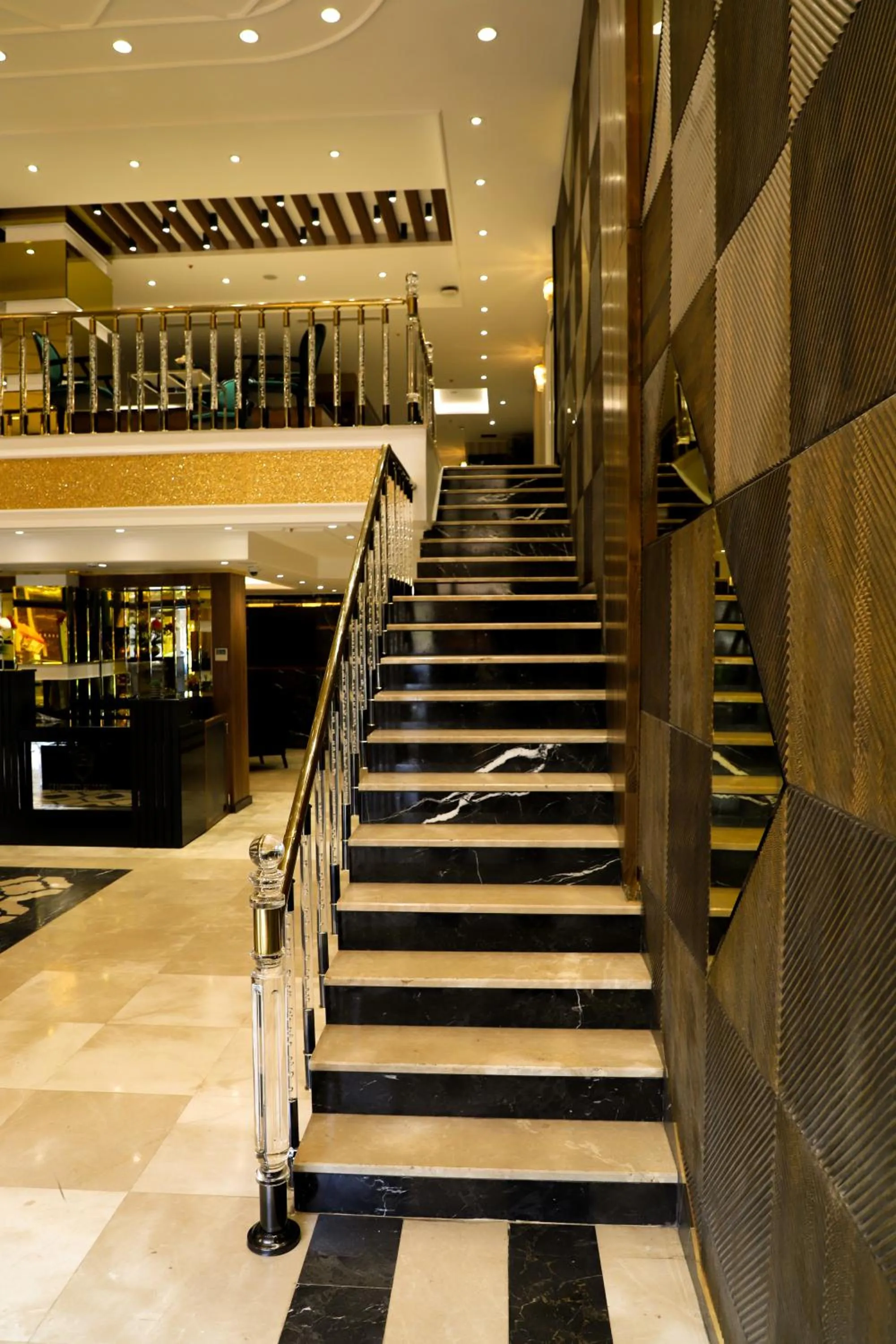 Lobby or reception in UNITED HOTEL INTERNATIONAL
