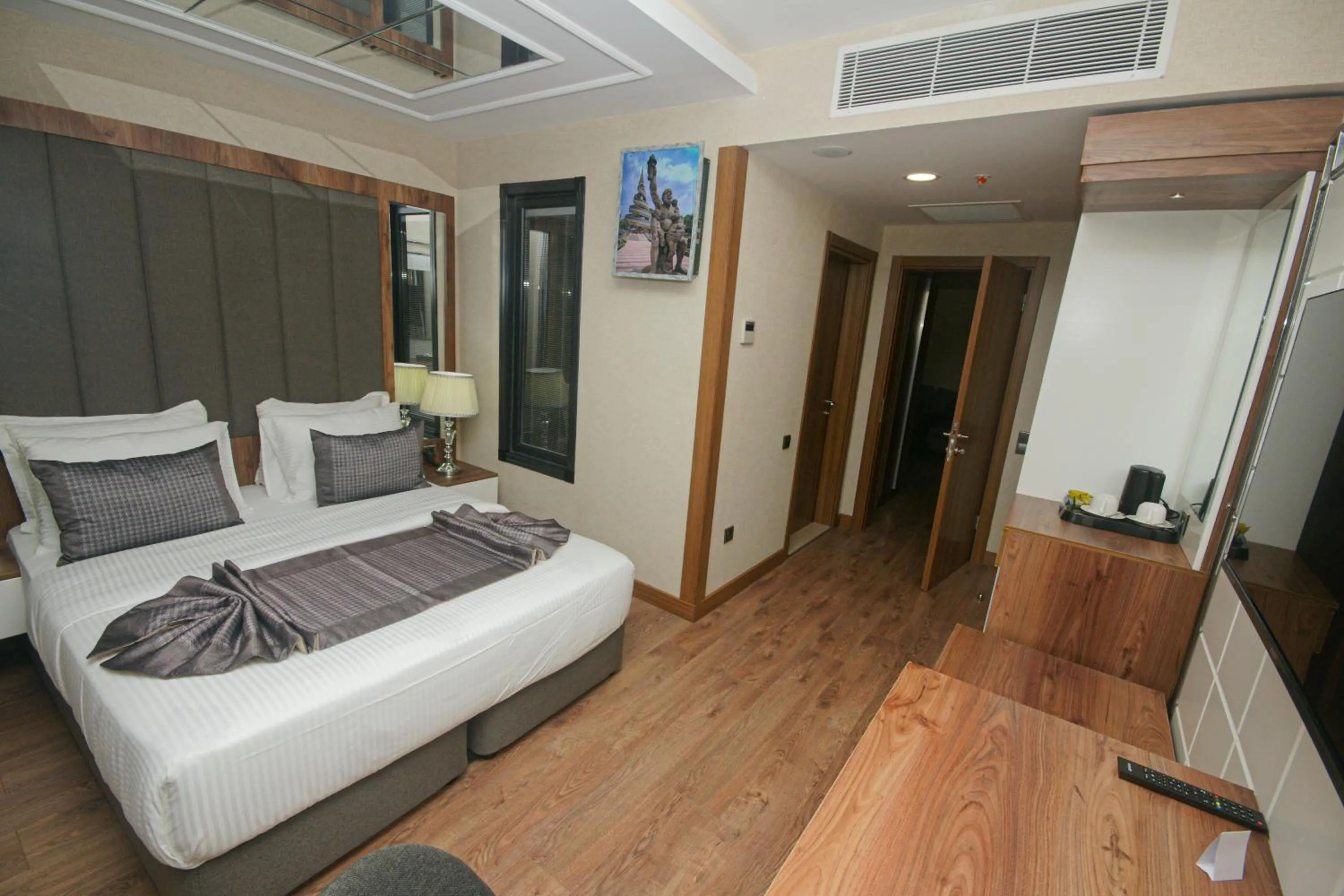 Bedroom, Bed in UNITED HOTEL INTERNATIONAL