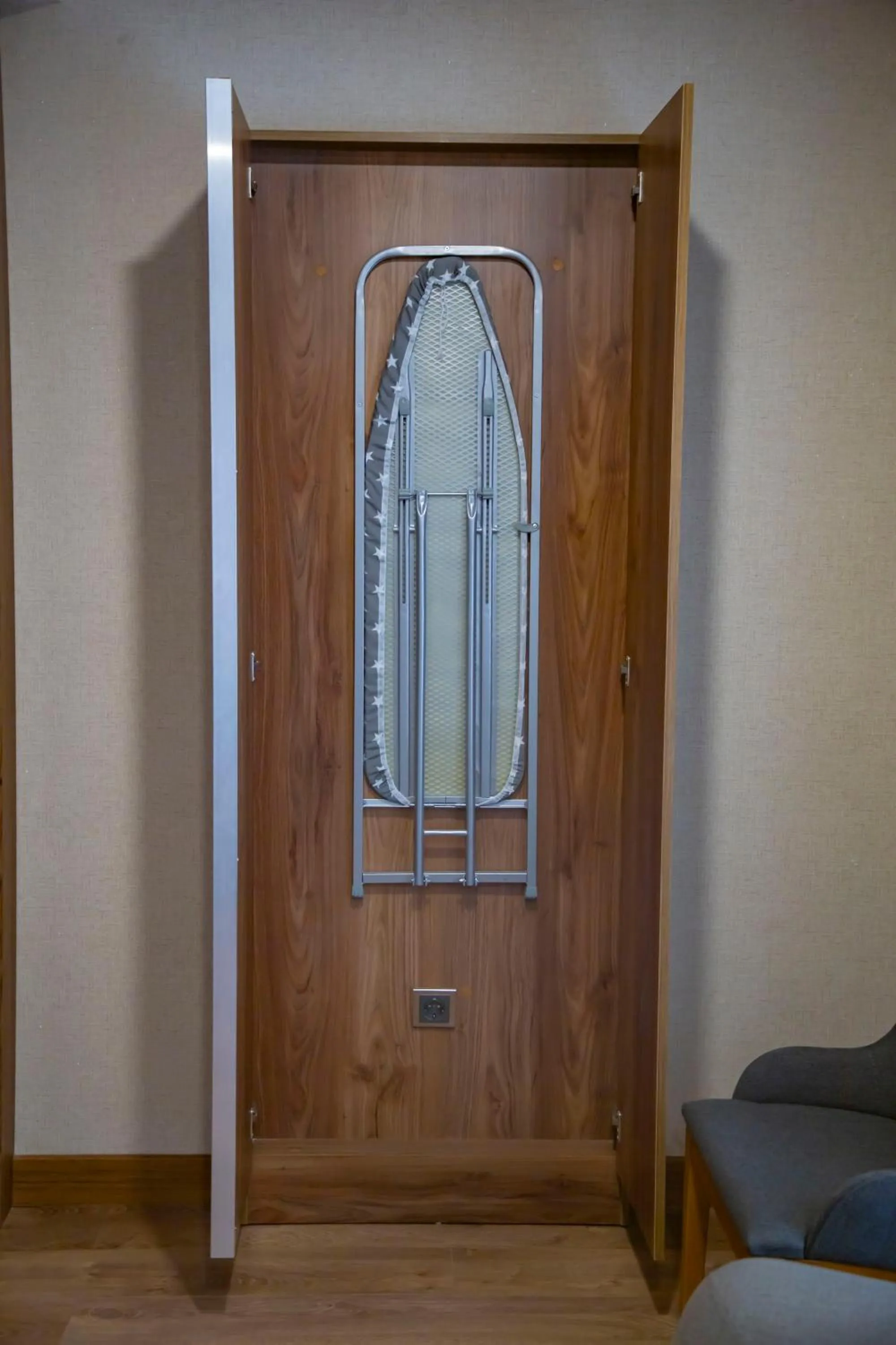 furniture in UNITED HOTEL INTERNATIONAL