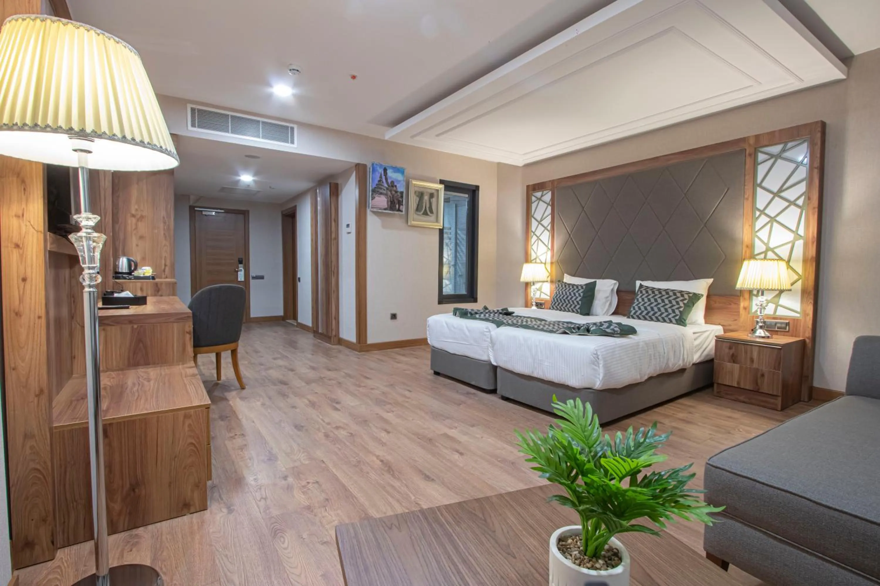 Bedroom, Bed in UNITED HOTEL INTERNATIONAL