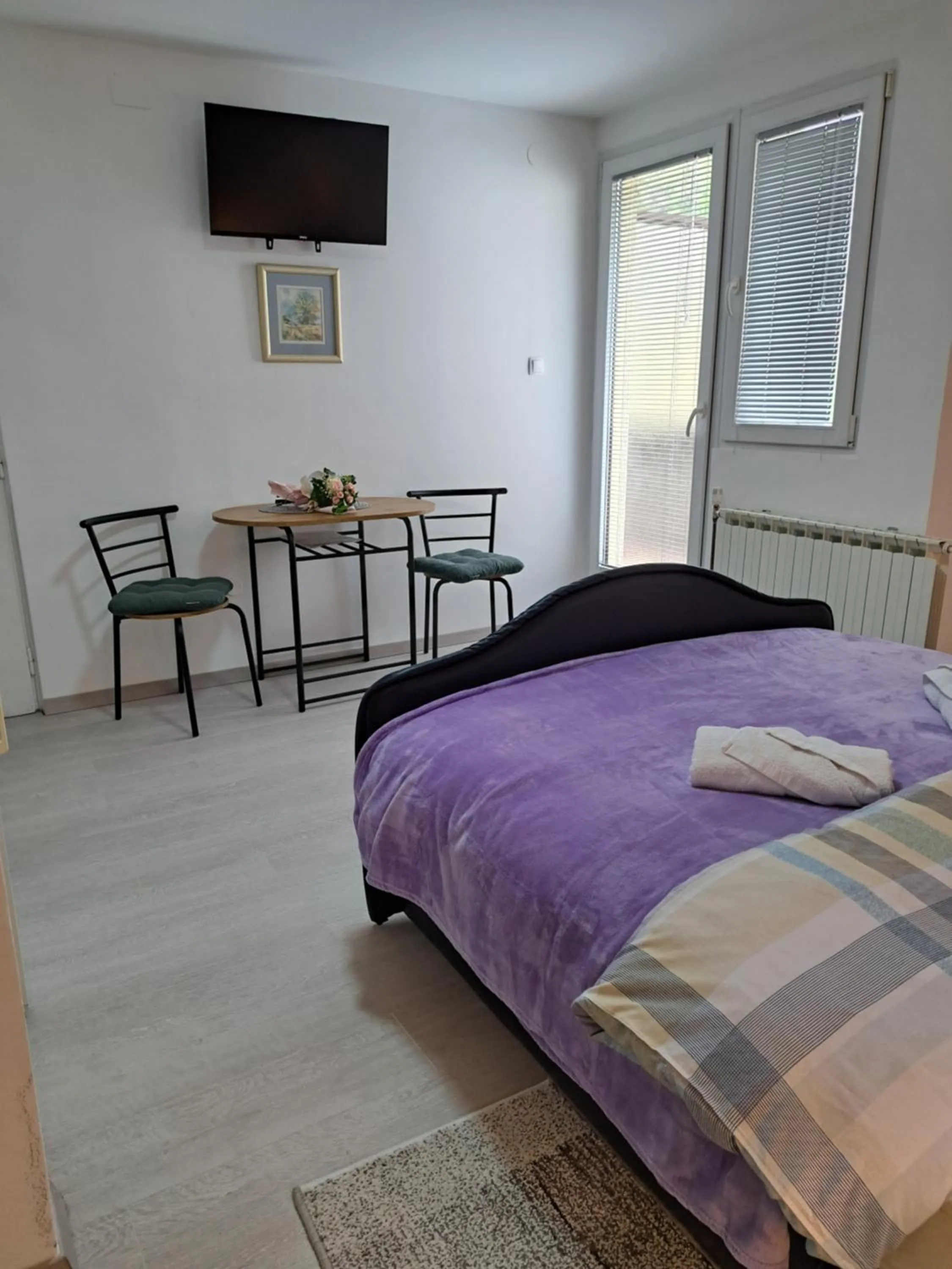 Bed in Apartmani i sobe Đurđan