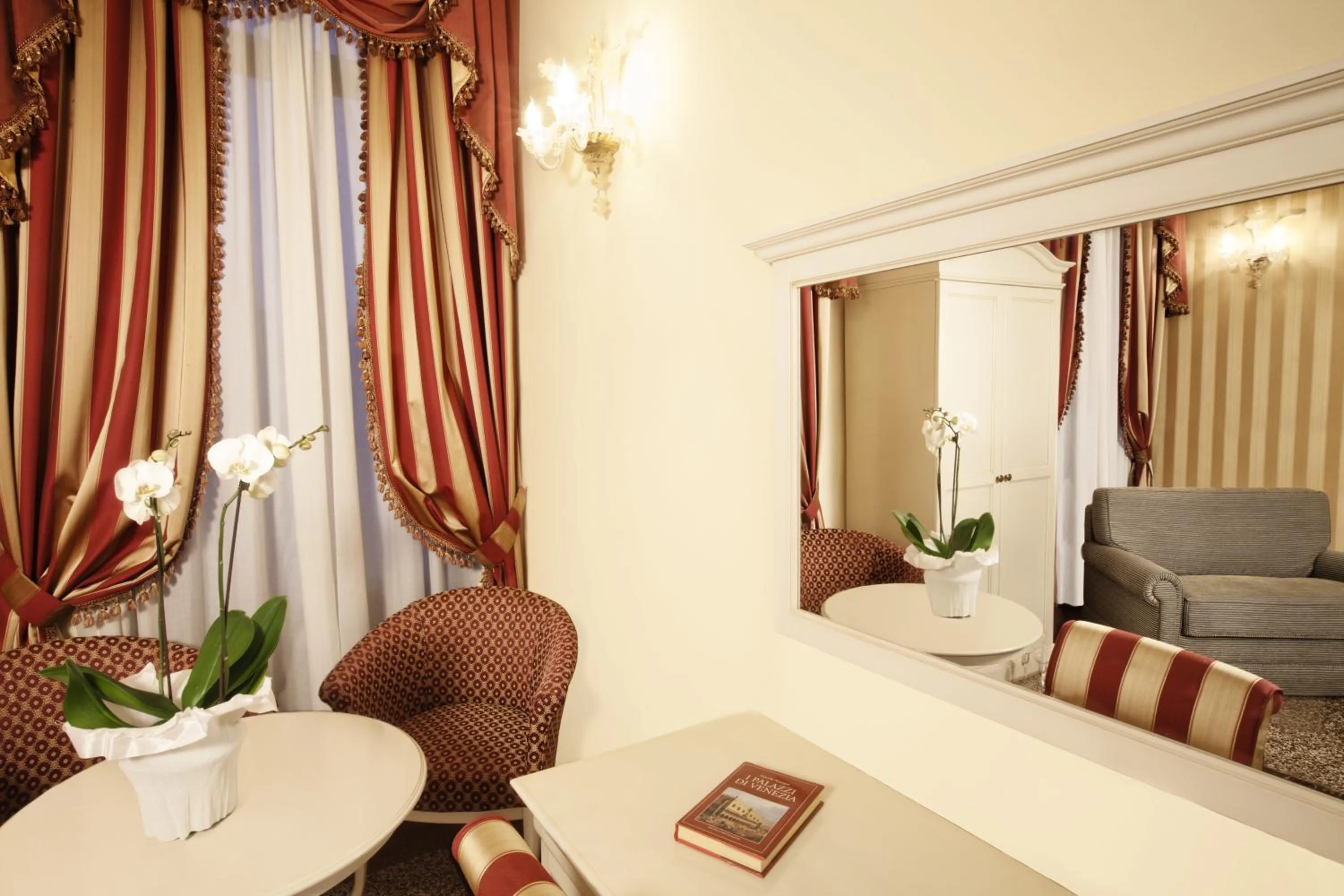 Bedroom in Ca' Bragadin e Carabba