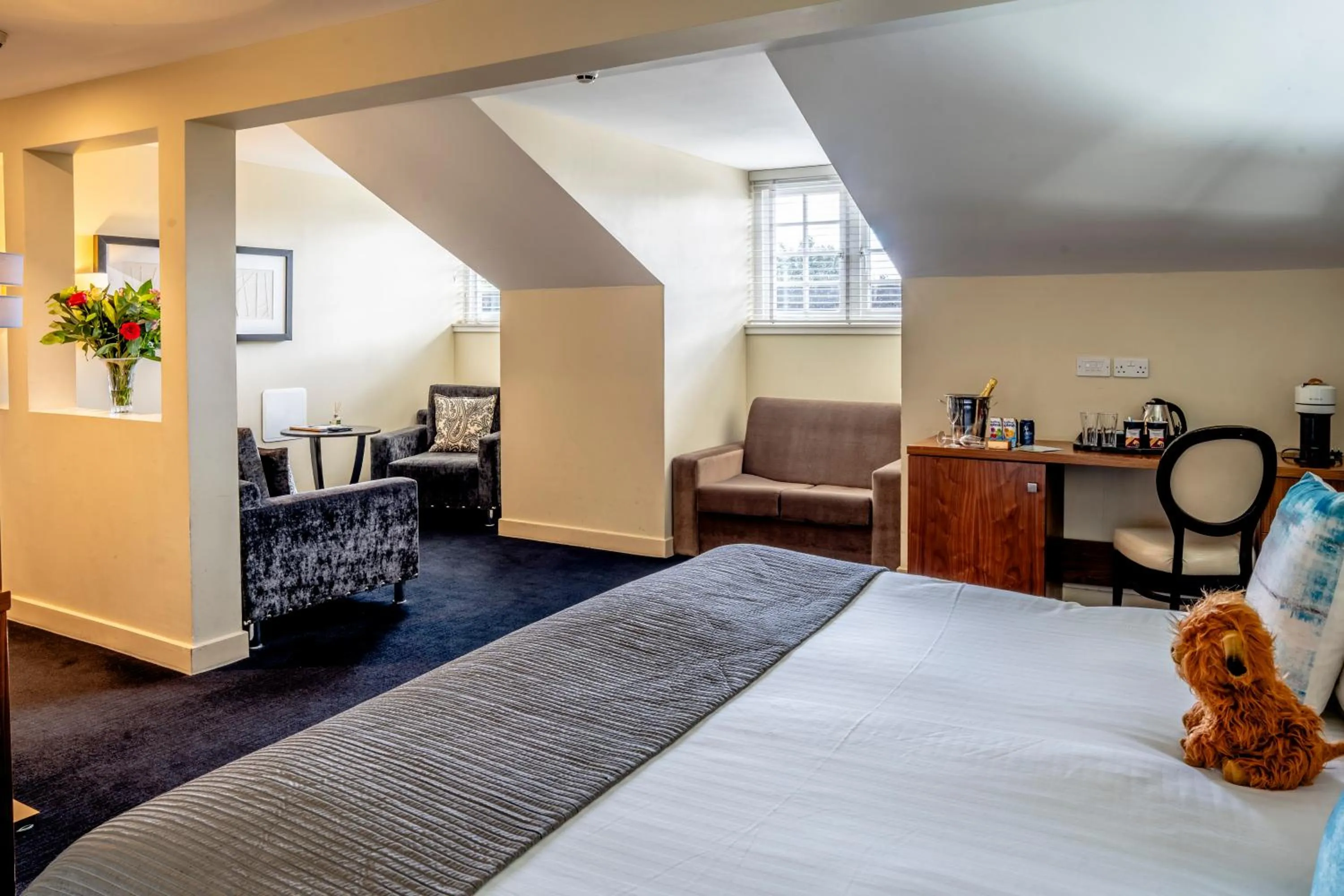 Bedroom, Bed in Colessio