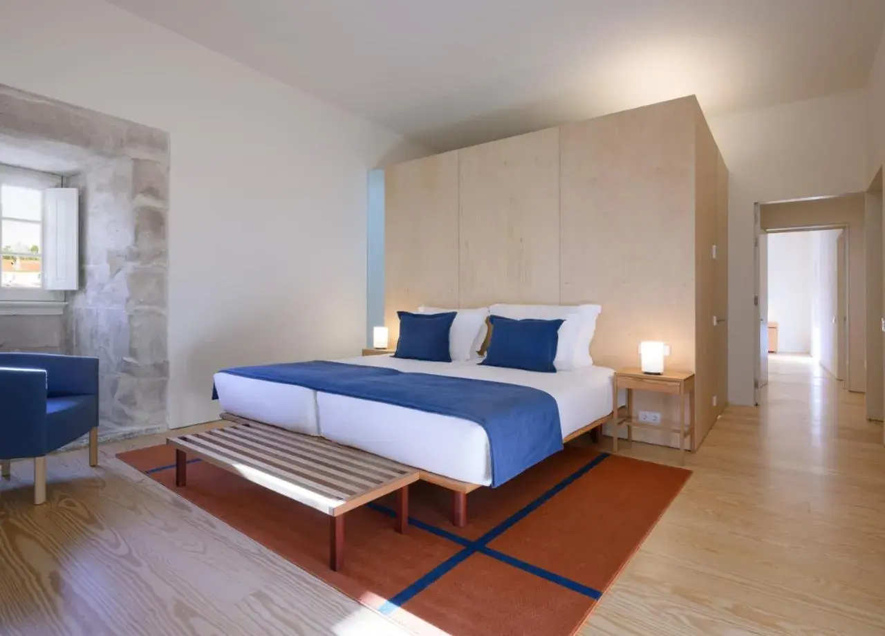 Communicating Twin Room in Montebelo Mosteiro de Alcobaça Historic Hotel Communicating Twin Room in Montebelo Mosteiro de Alcobaça Historic Hotel