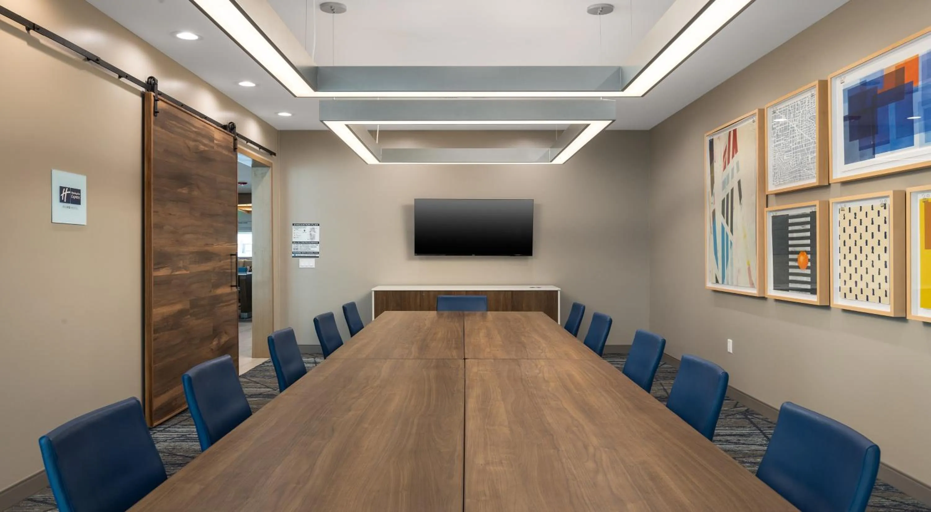 Meeting/conference room in Holiday Inn Express & Suites Hawaiian Gardens by IHG