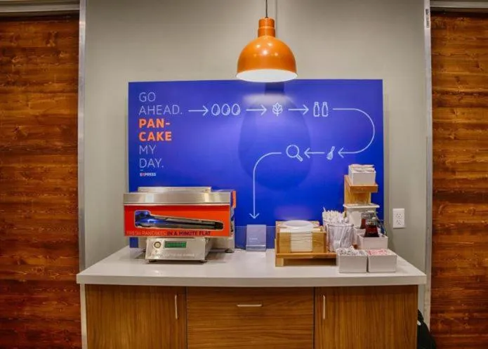 Breakfast in Holiday Inn Express & Suites Hawaiian Gardens by IHG