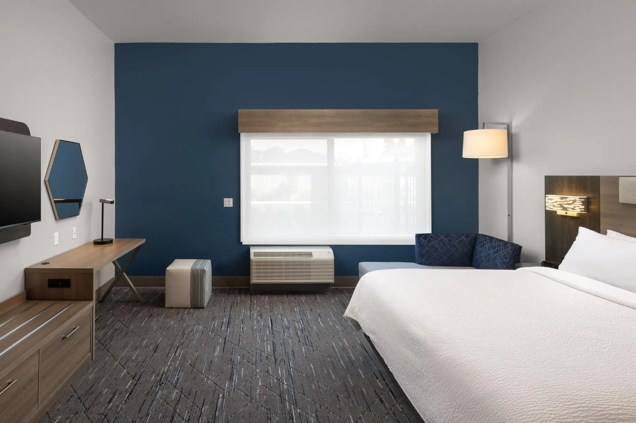 Photo of the whole room, Bed in Holiday Inn Express & Suites Hawaiian Gardens by IHG