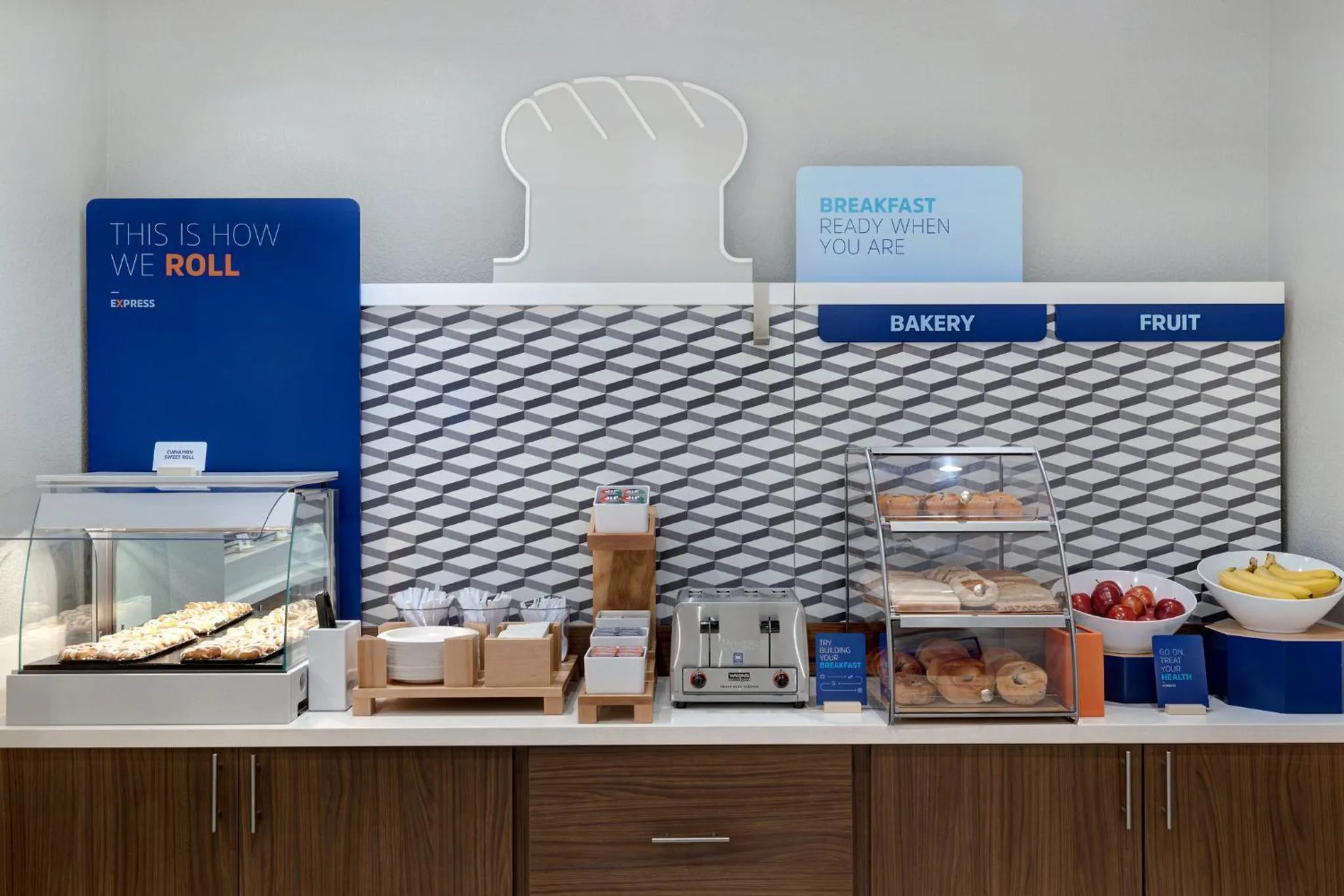 Breakfast in Holiday Inn Express & Suites Ontario - Chino Hills by IHG