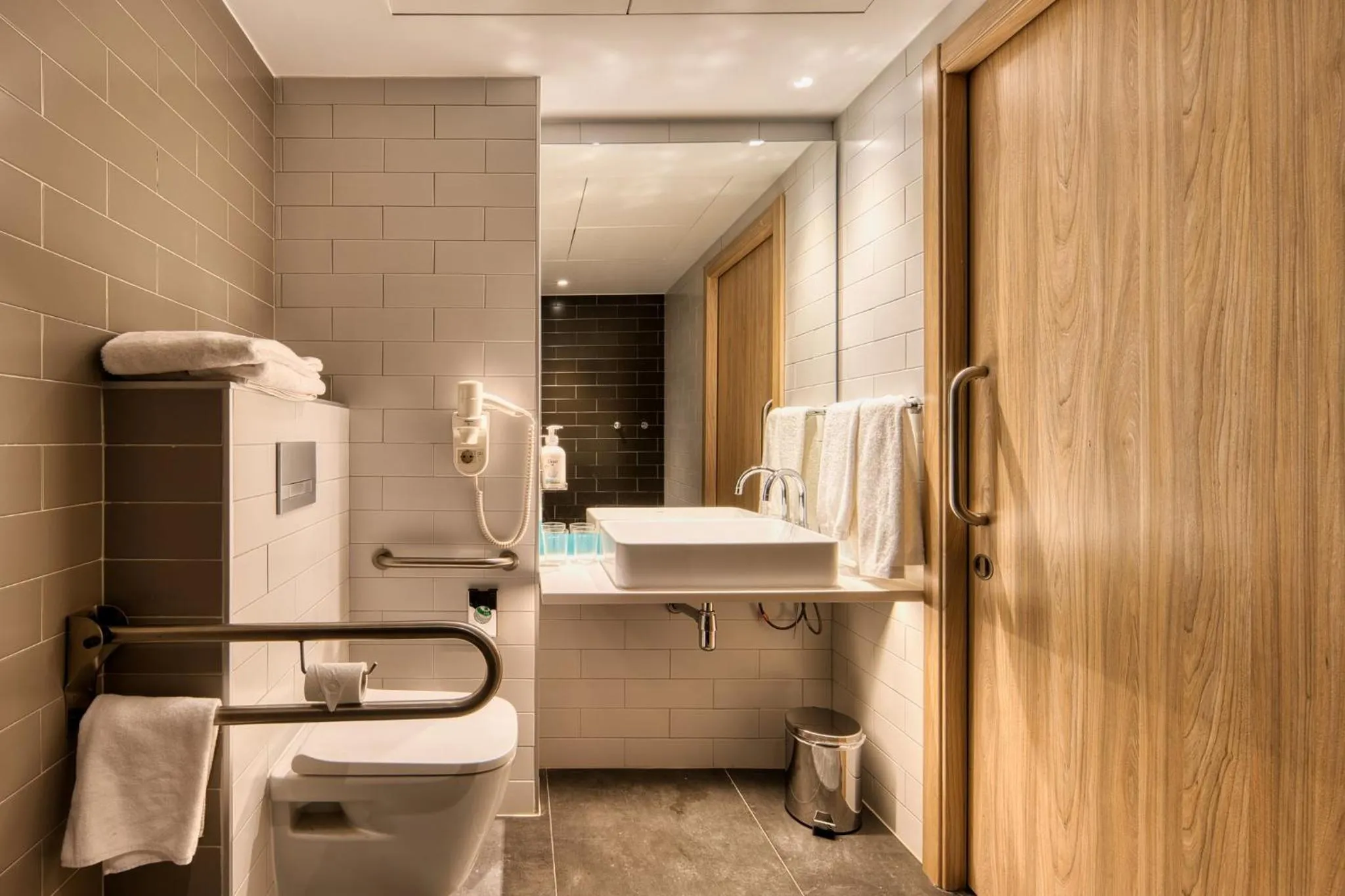 Bathroom in Holiday Inn Express - Madrid - Airport by IHG