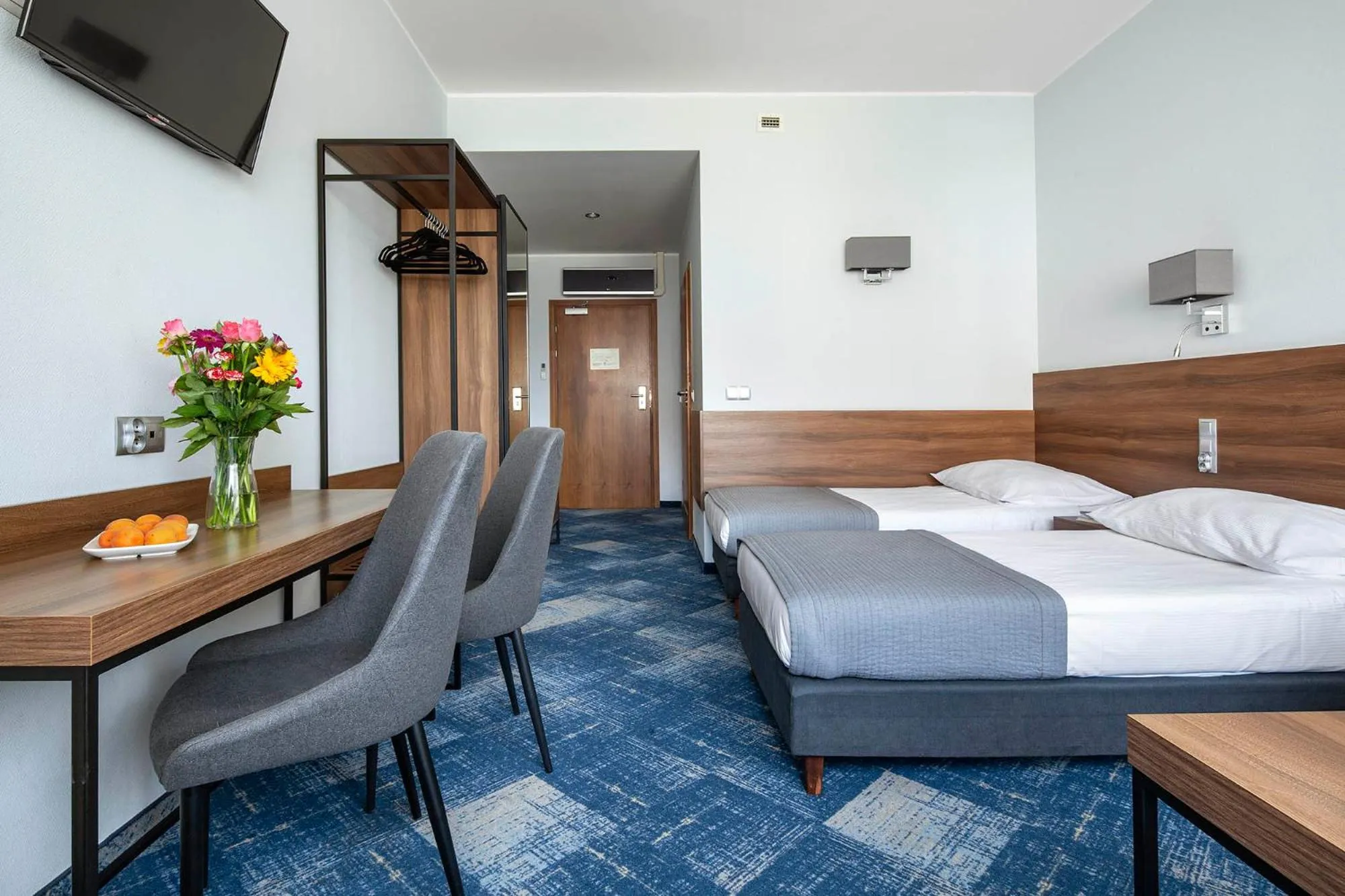 room service, Bed in Hotel Oliwski