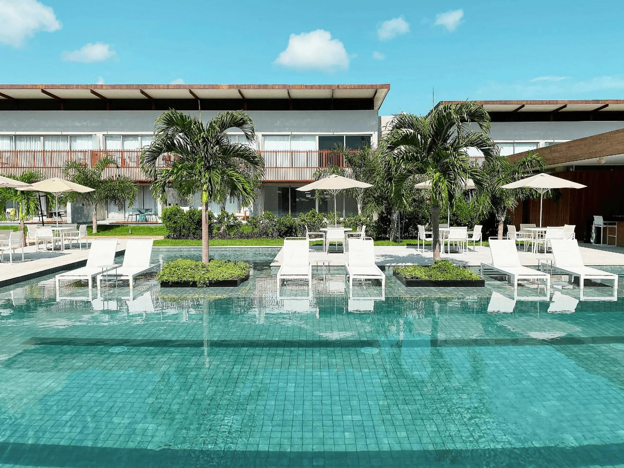 Swimming pool in Flat Île de Pipa Bali Vista Piscina - By Almare