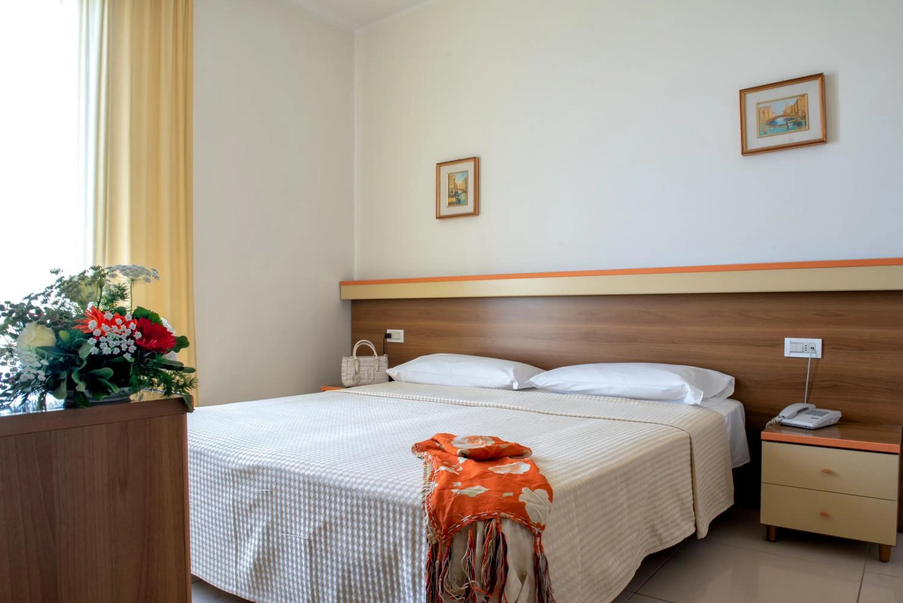 Bed in Hotel Le Tegnue