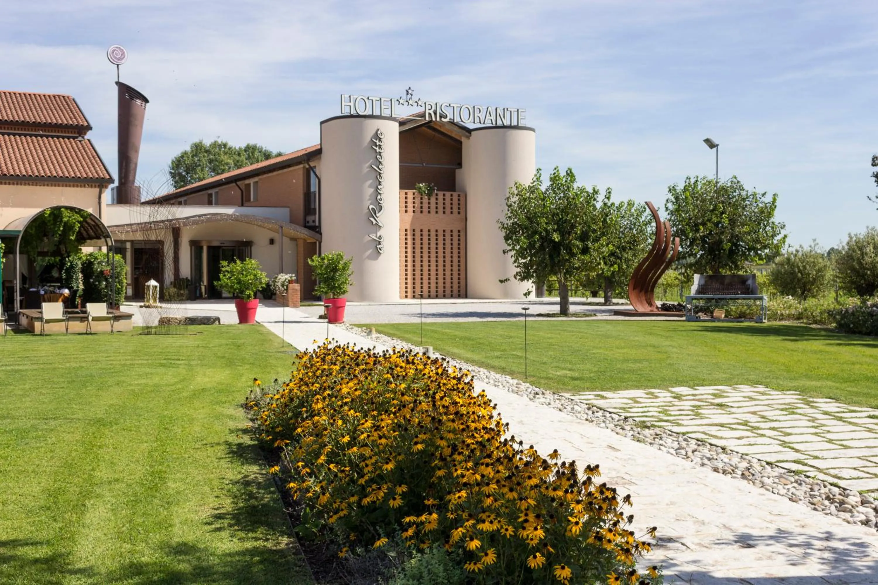 Facade/entrance in Borgo Ronchetto