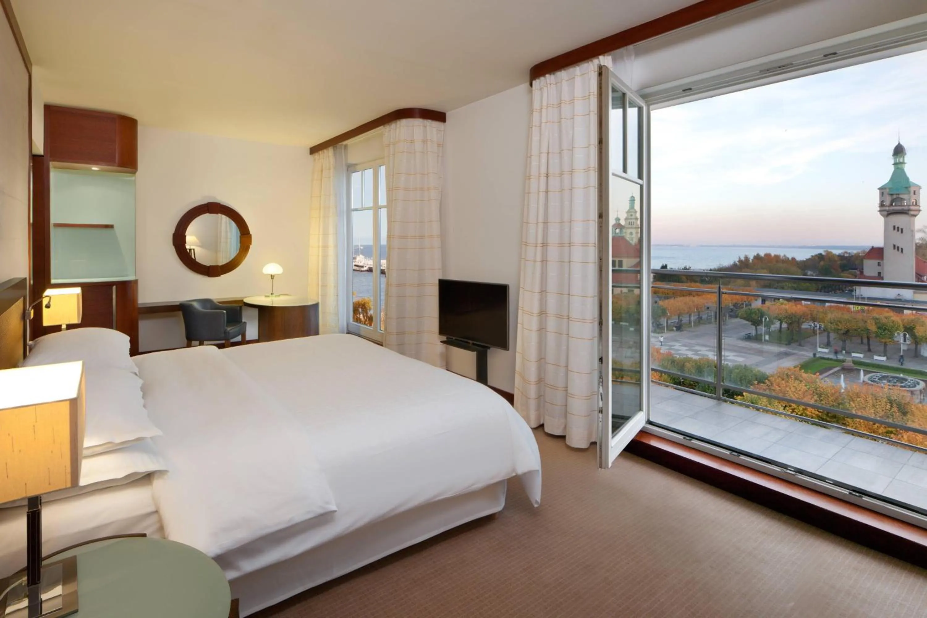 Photo of the whole room, Bed in Sheraton Sopot Hotel