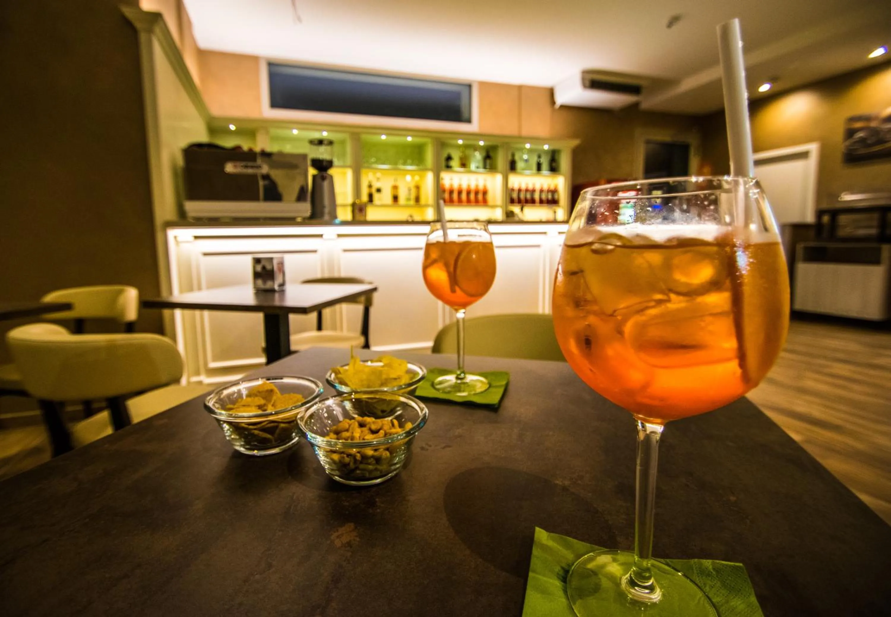 Food and drinks in Hotel Perlage Florence - Free city tax with Private Parking & Fast Wifi