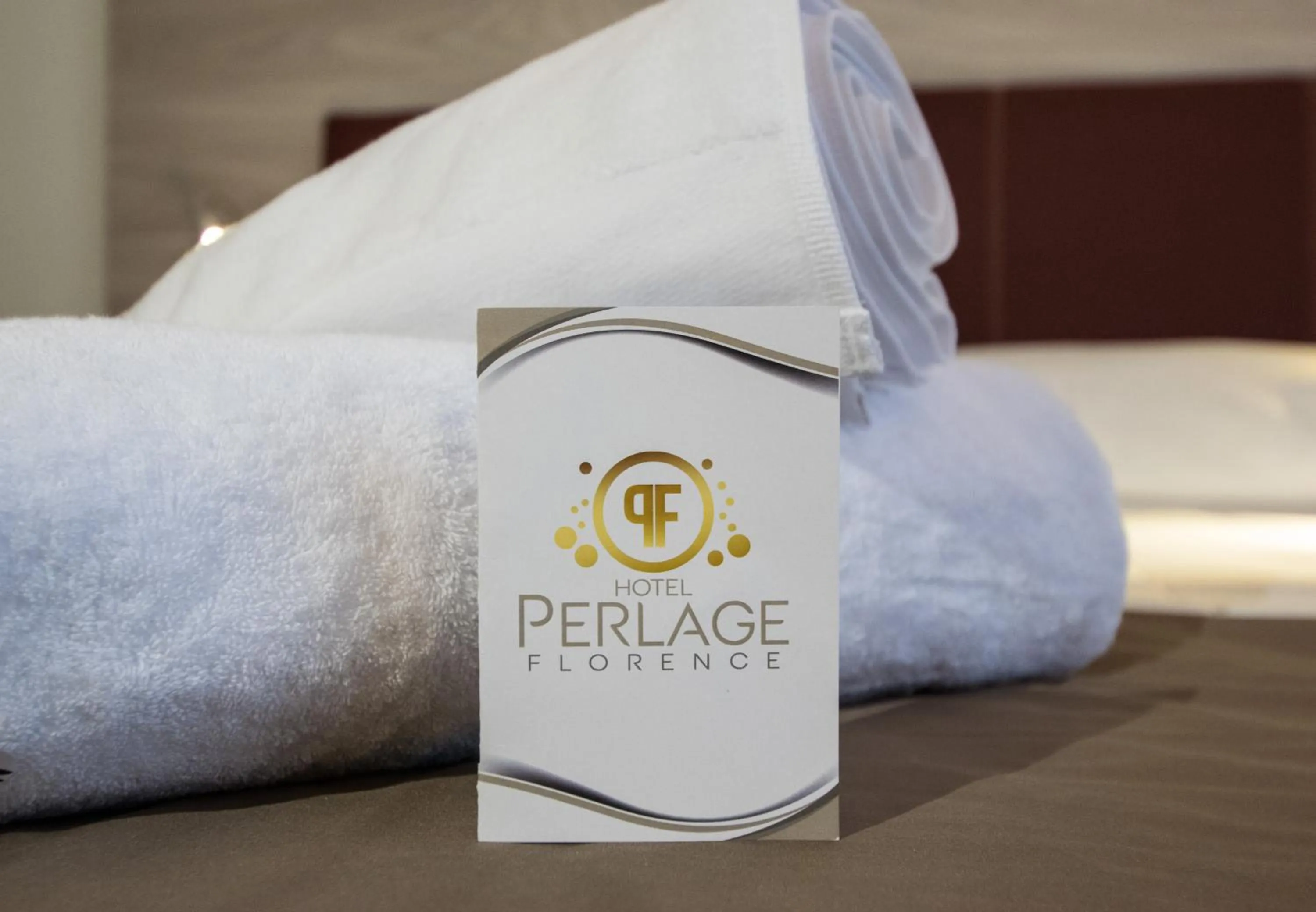 Decorative detail, Bed in Hotel Perlage Florence - Free city tax with Private Parking & Fast Wifi