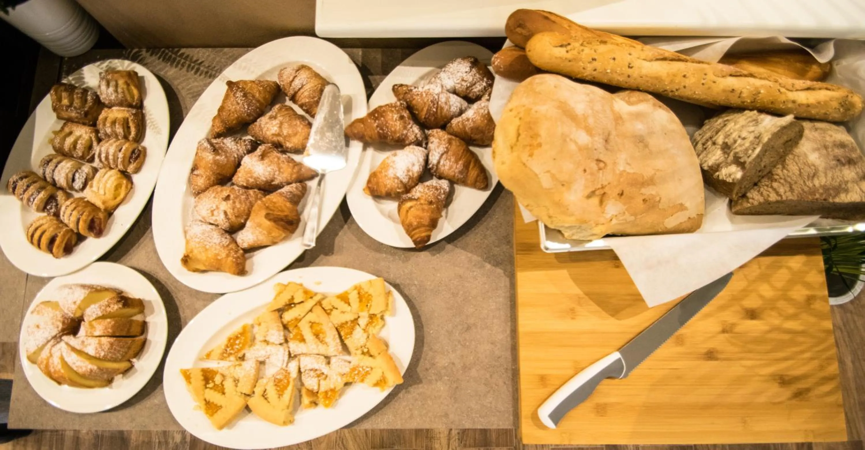 Continental breakfast in Hotel Perlage Florence - Free city tax with Private Parking & Fast Wifi