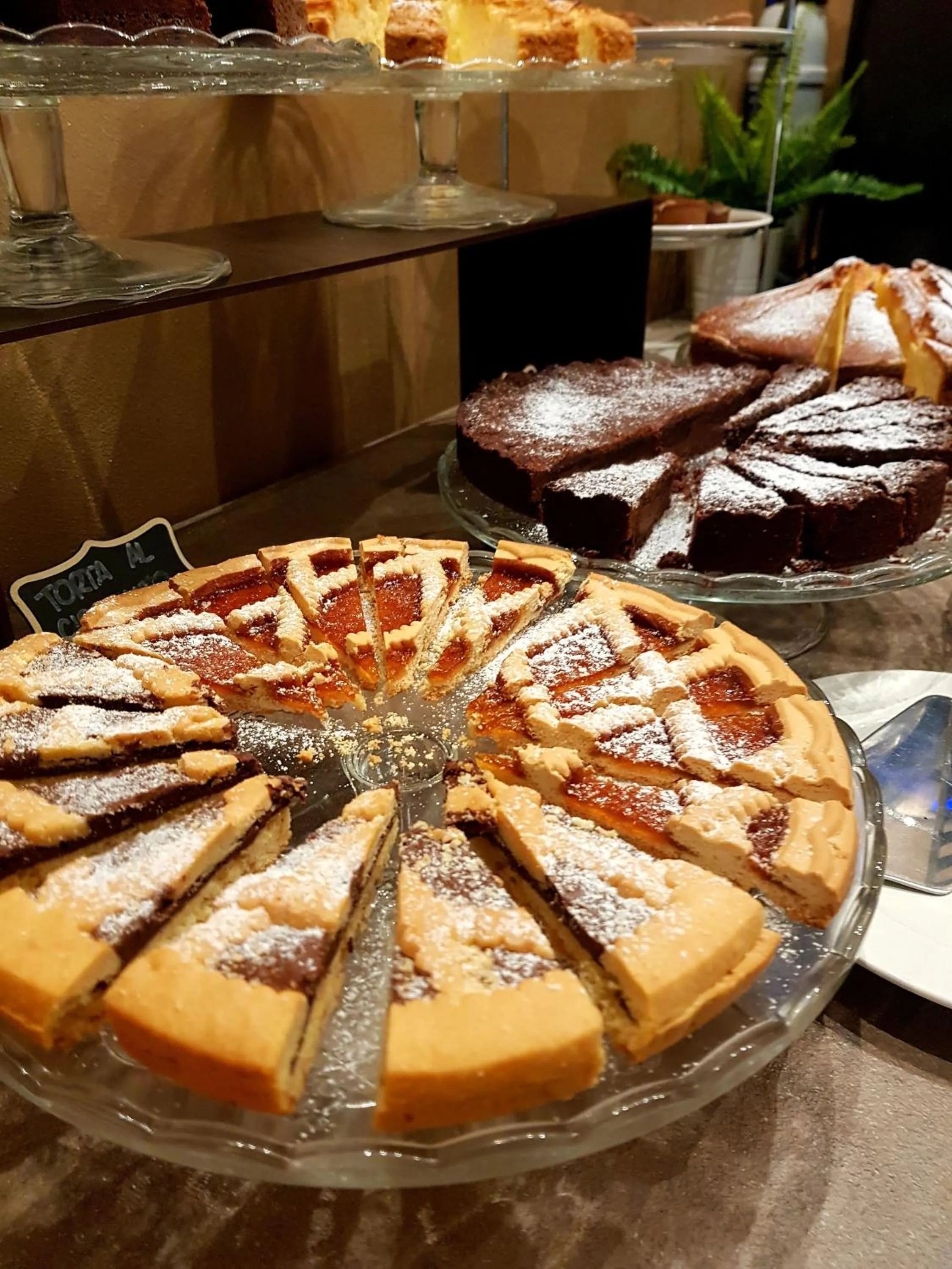 Food and drinks in Hotel Perlage Florence - Free city tax with Private Parking & Fast Wifi