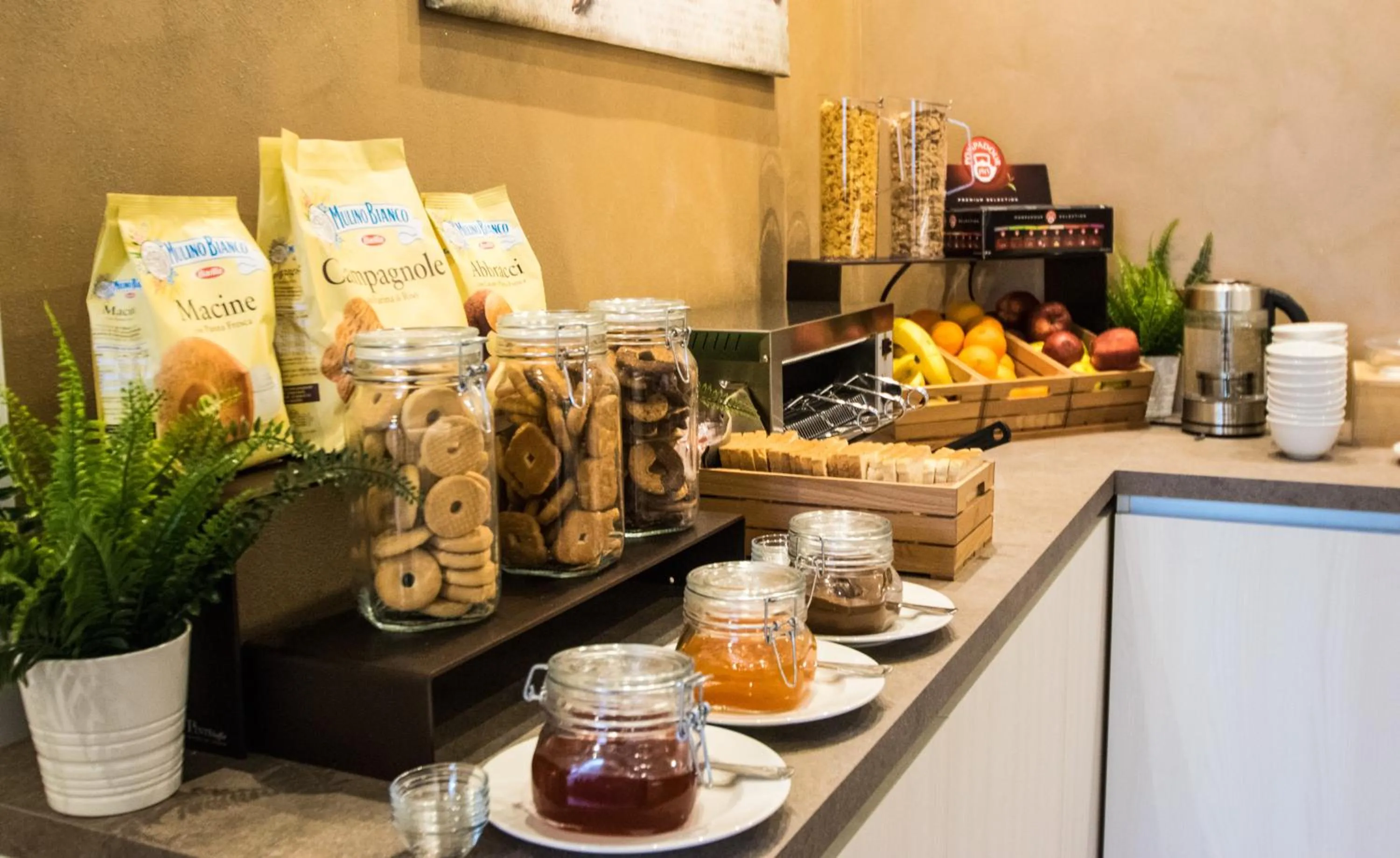 Continental breakfast in Hotel Perlage Florence - Free city tax with Private Parking & Fast Wifi