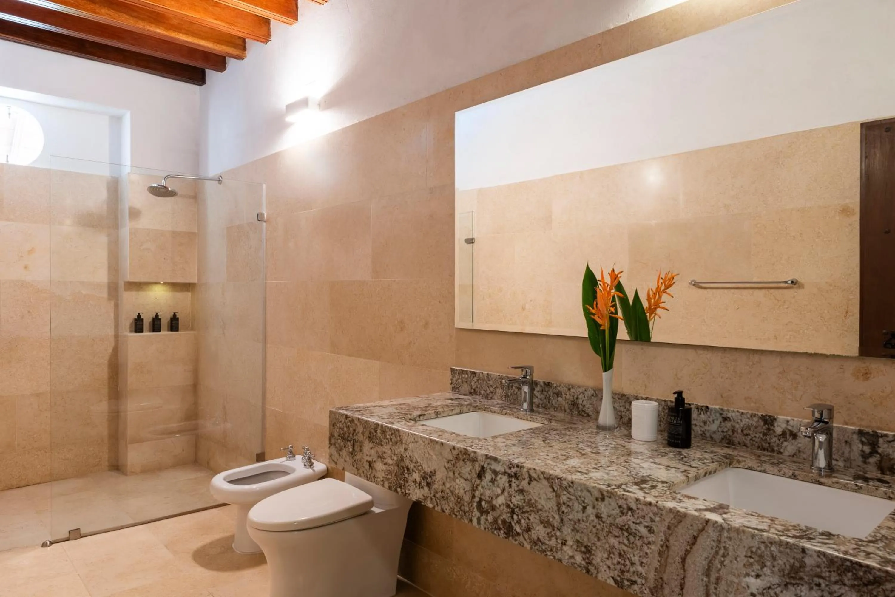 Shower in Karakali Boutique Hotel