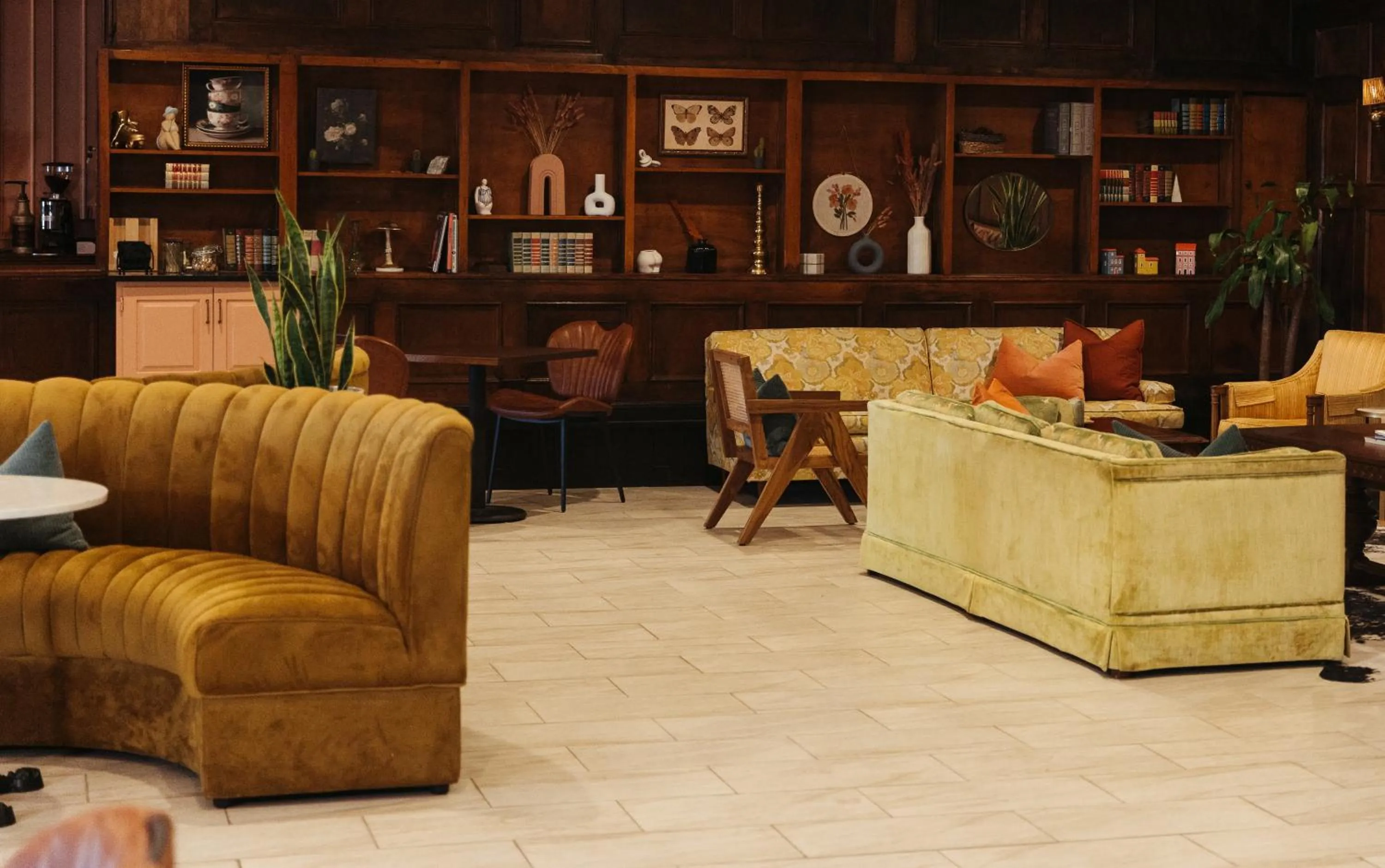 Coffee/tea facilities in The Boulder Broker