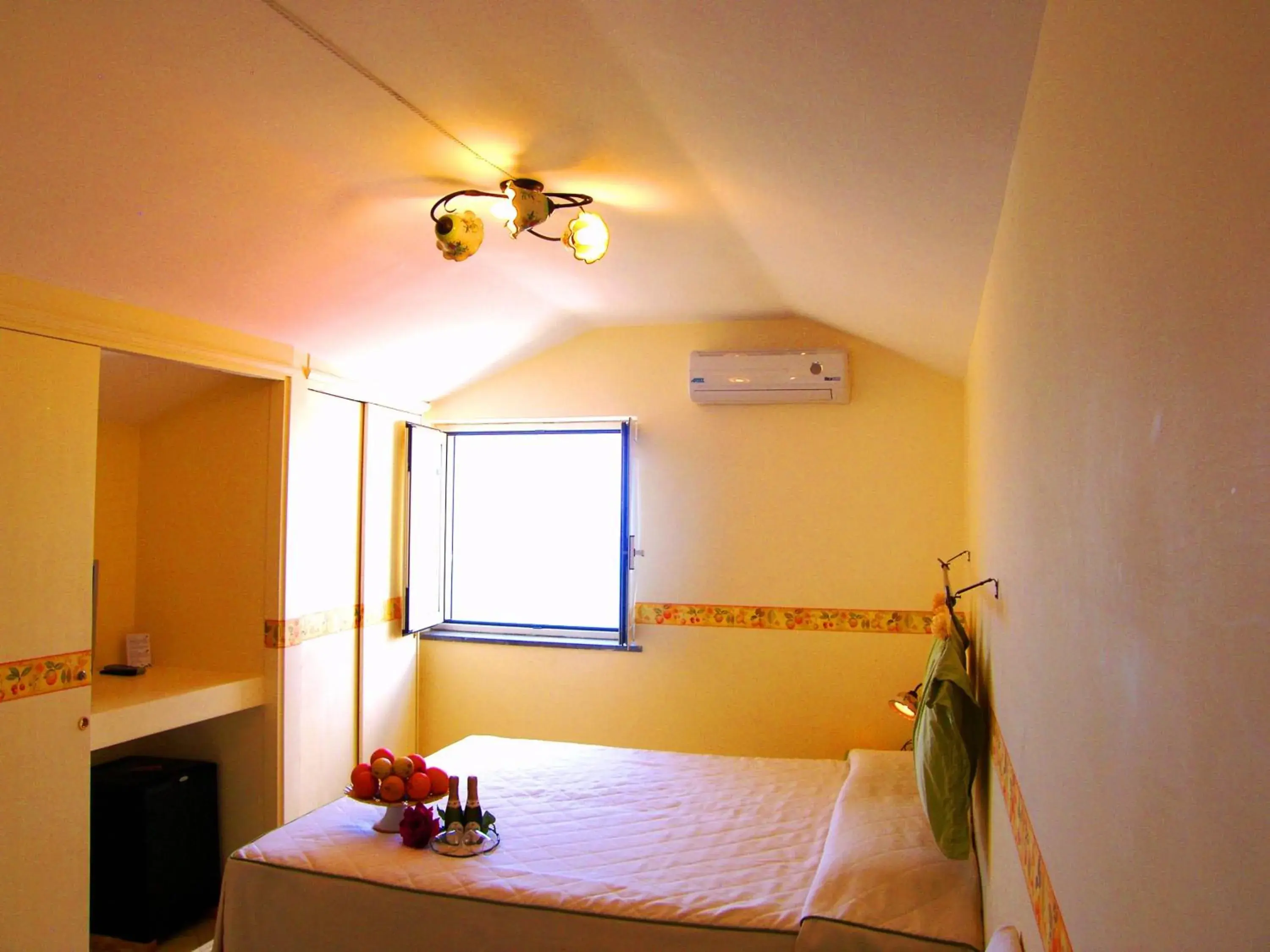 Two Connecting Double Rooms in Locanda Degli Agrumi Two Connecting Double Rooms in Locanda Degli Agrumi