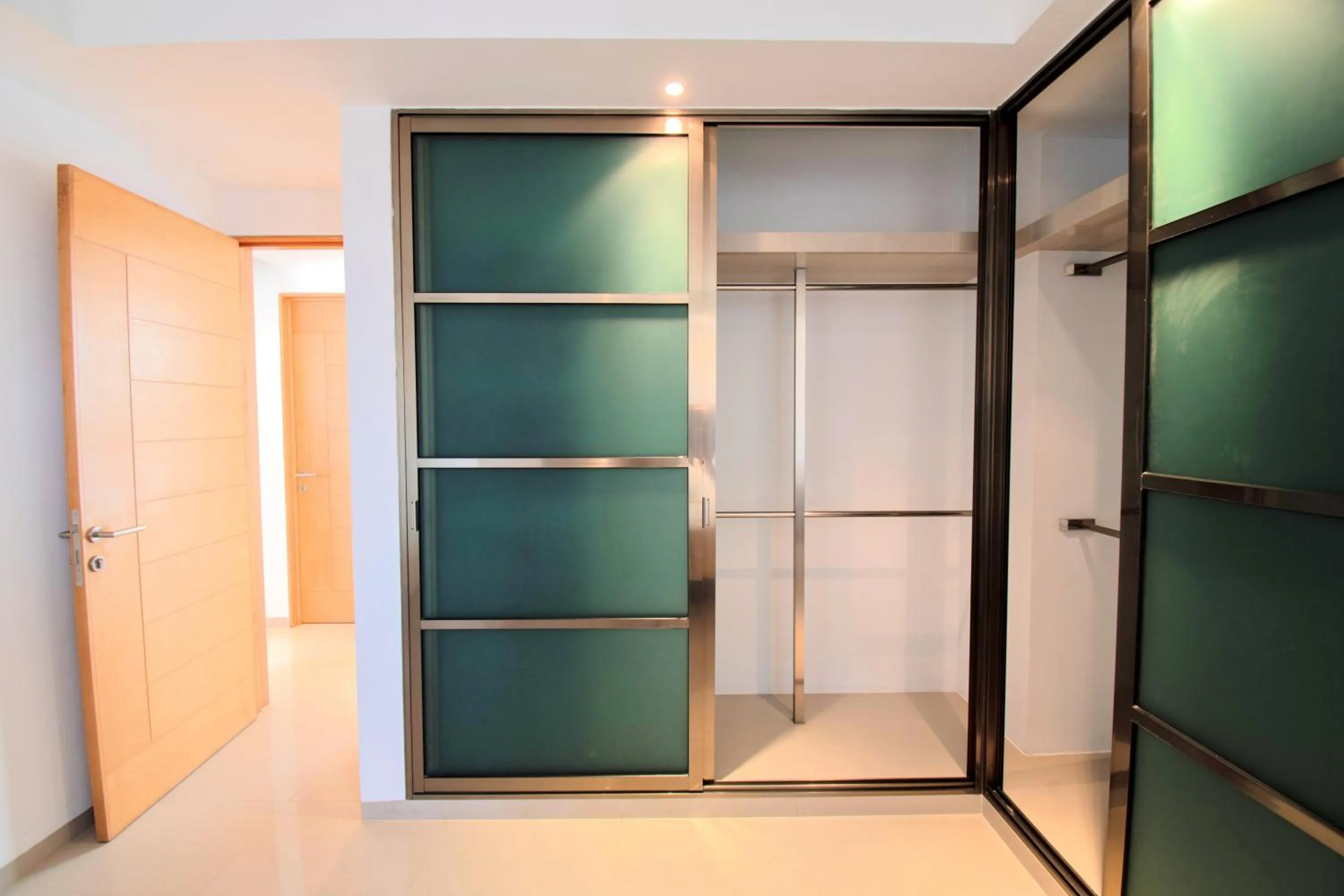 wardrobe in Terra Residencial
