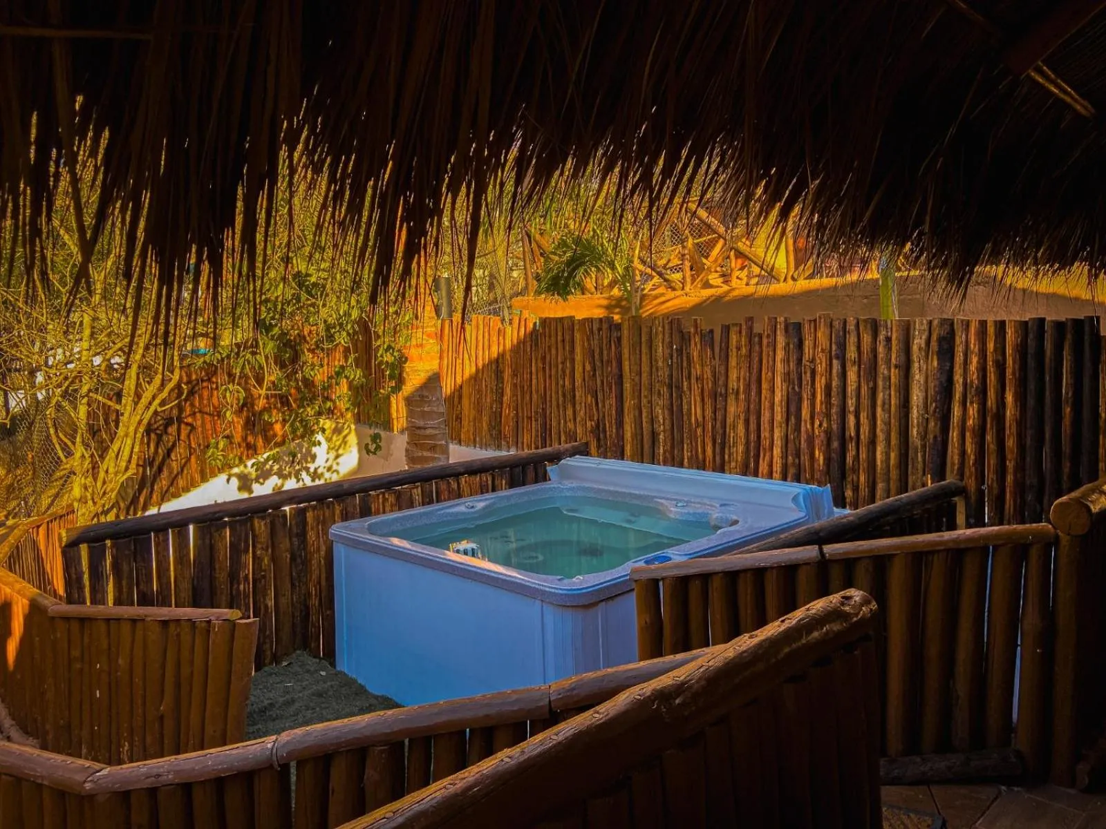 Hot Tub in Palm Valley Cabins