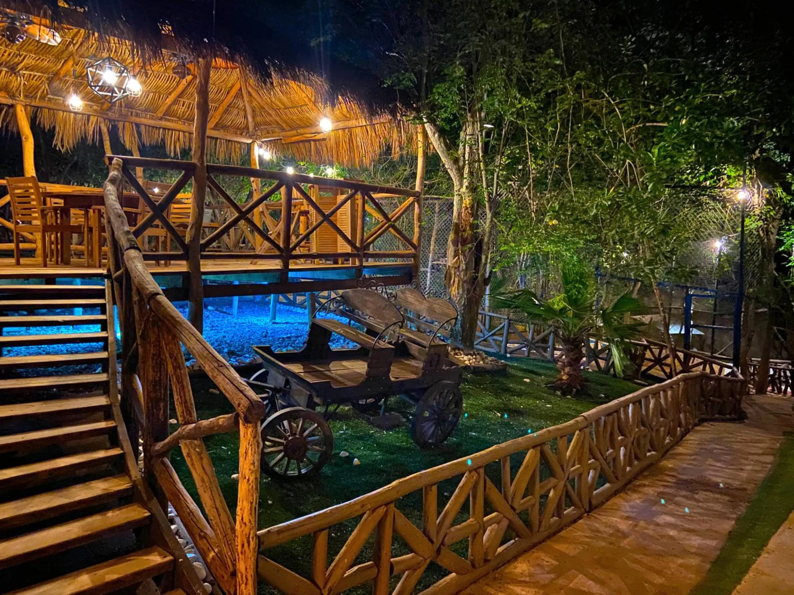 Night in Palm Valley Cabins