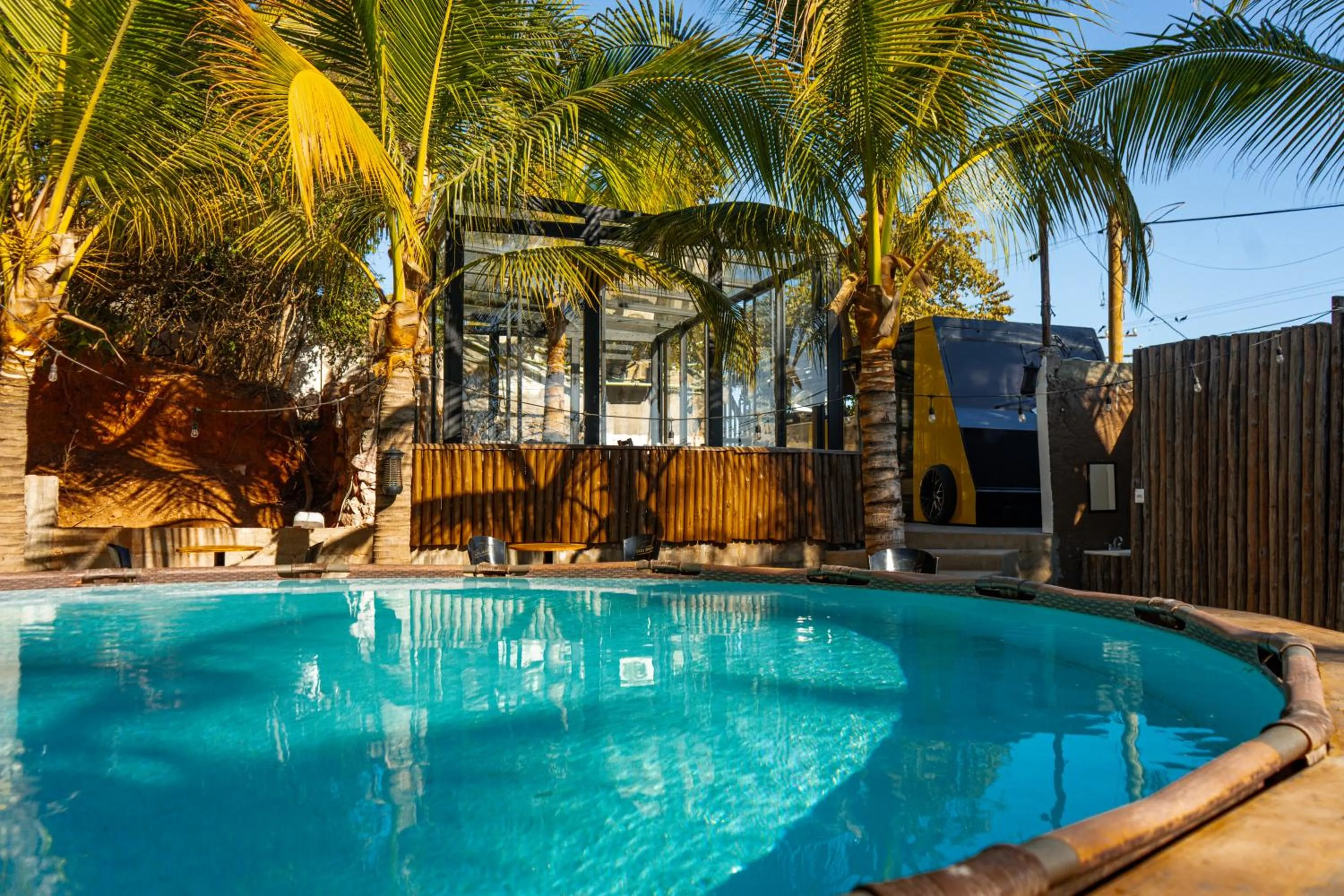 Restaurant/places to eat in Palm Valley Cabins