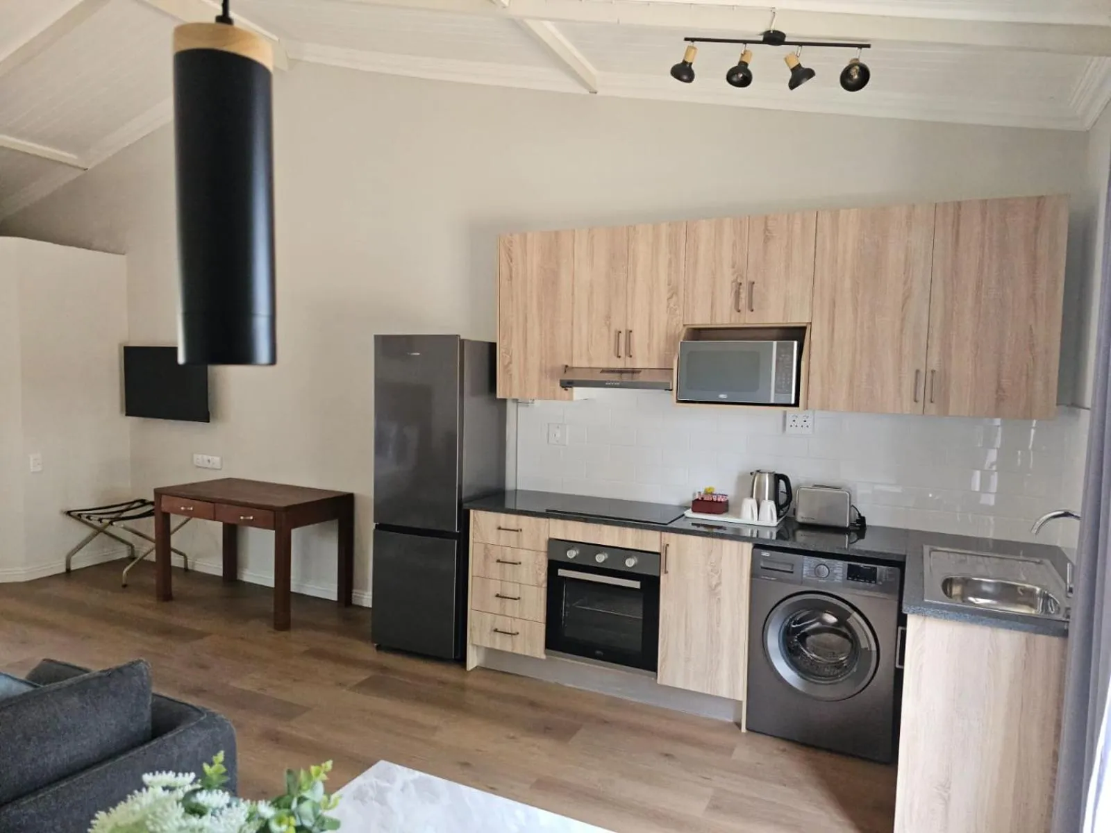 Kitchen or kitchenette in Shumba Valley Lodge Lanseria Airport