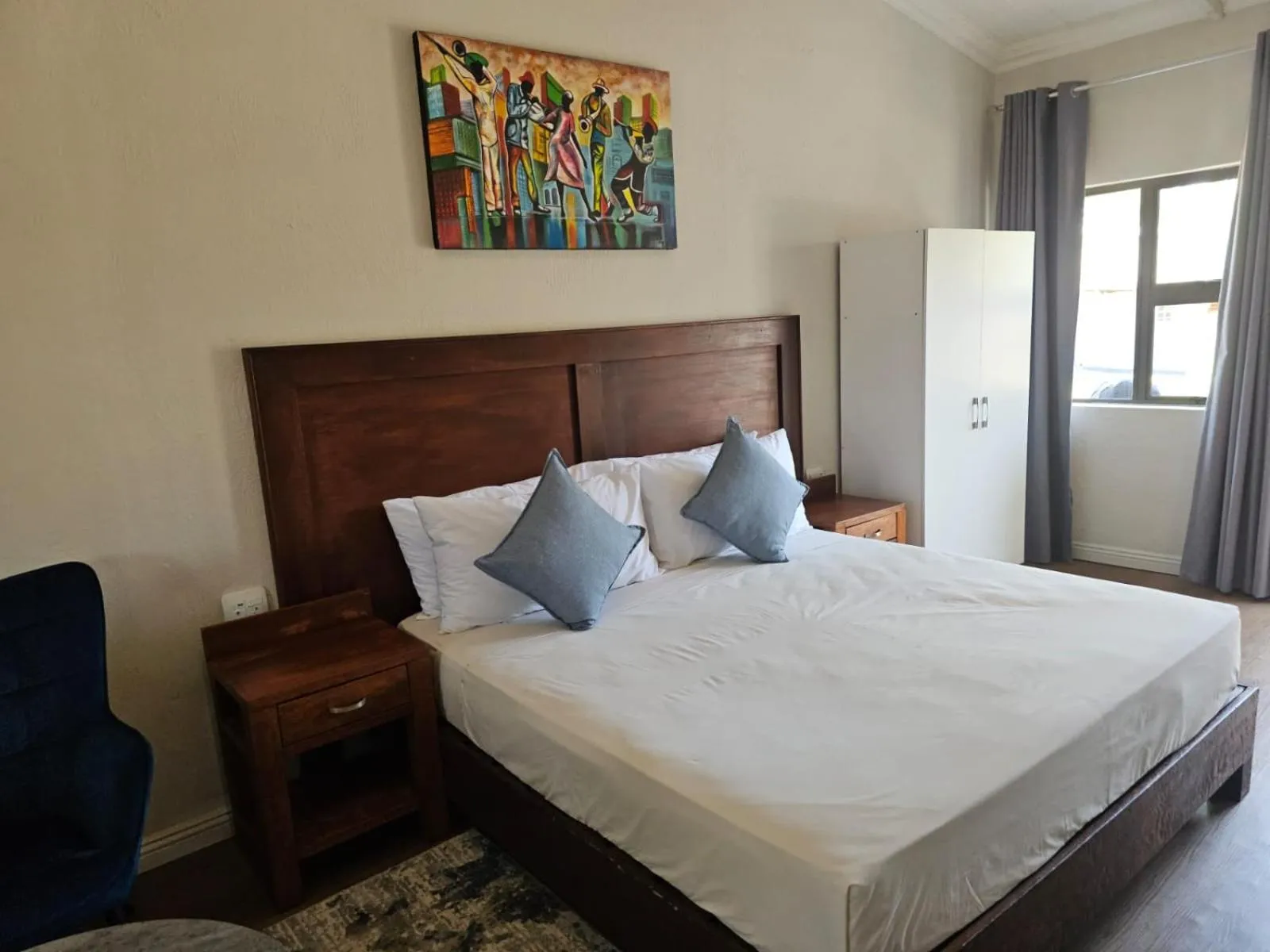 Bed in Shumba Valley Lodge Lanseria Airport