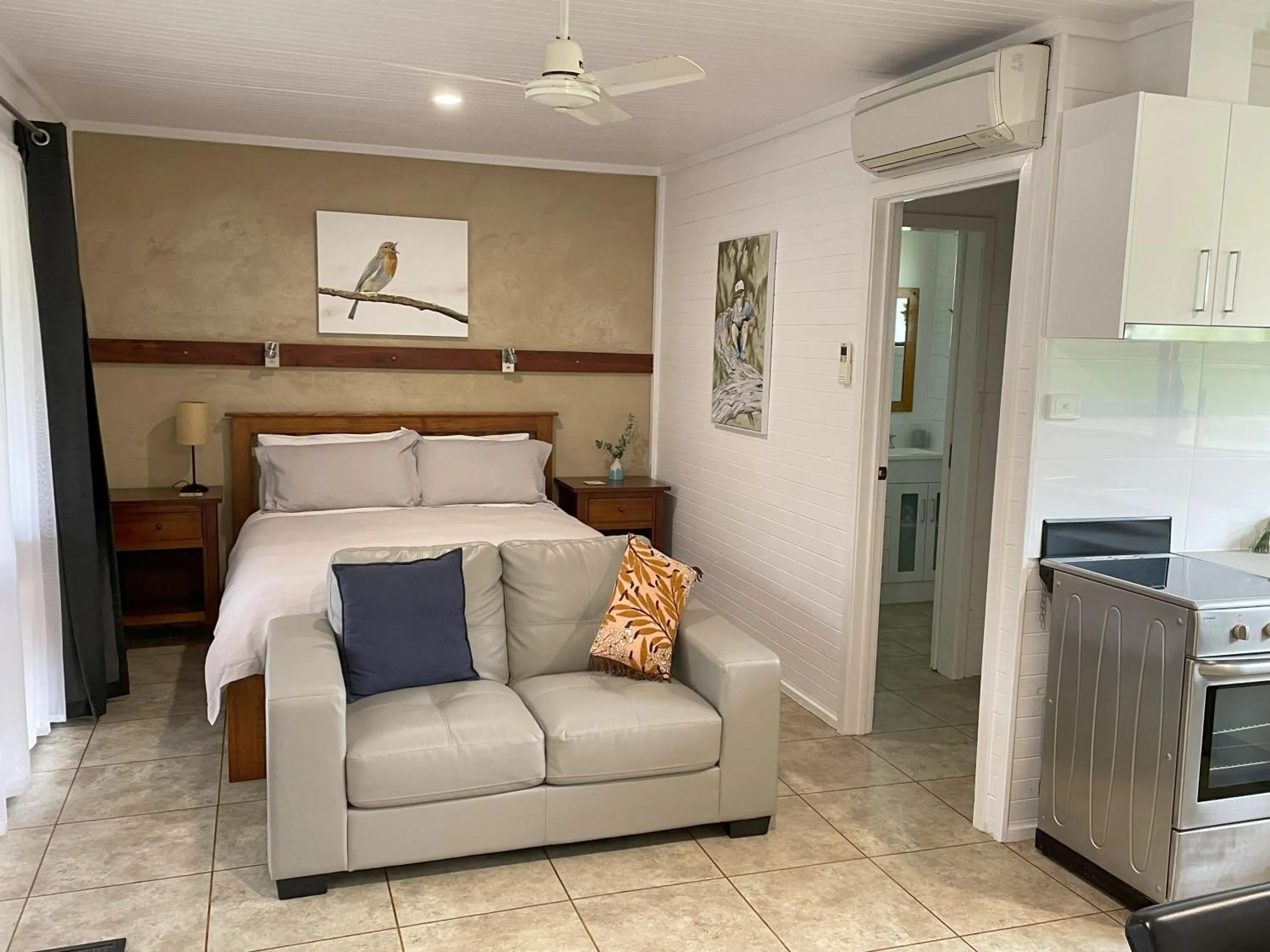 Bed in Marlo Hideaway