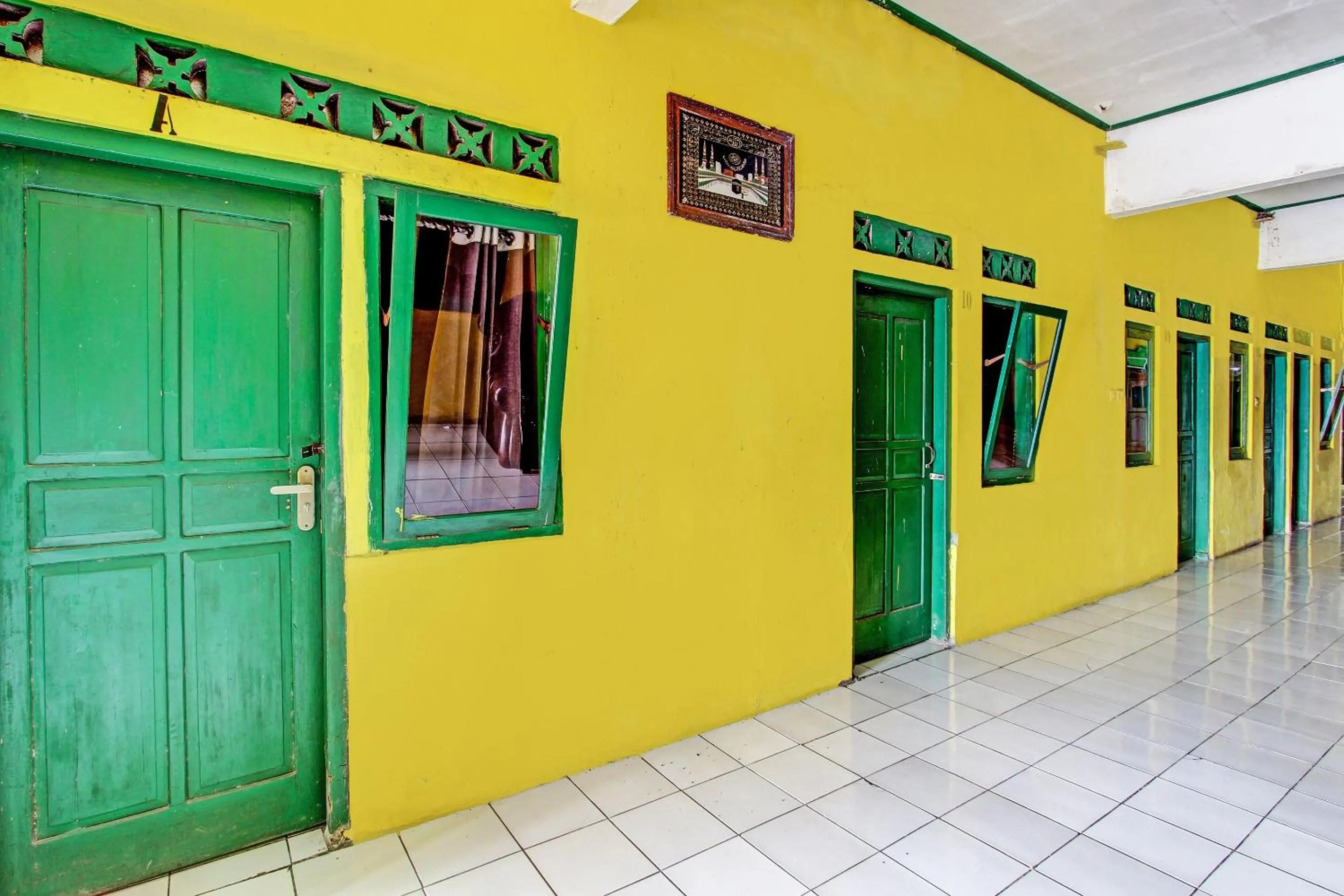 Lobby or reception in Hotel O Indah Arum