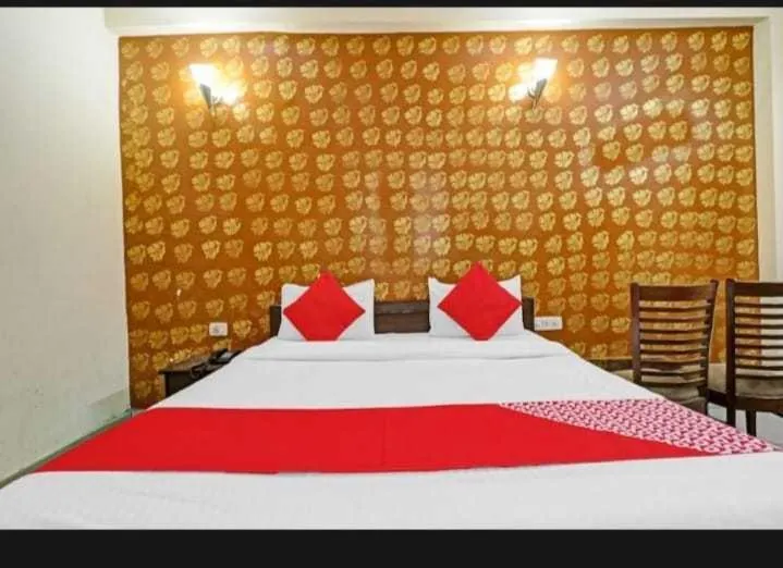 Bedroom in Hotel O Airport Global Hotel