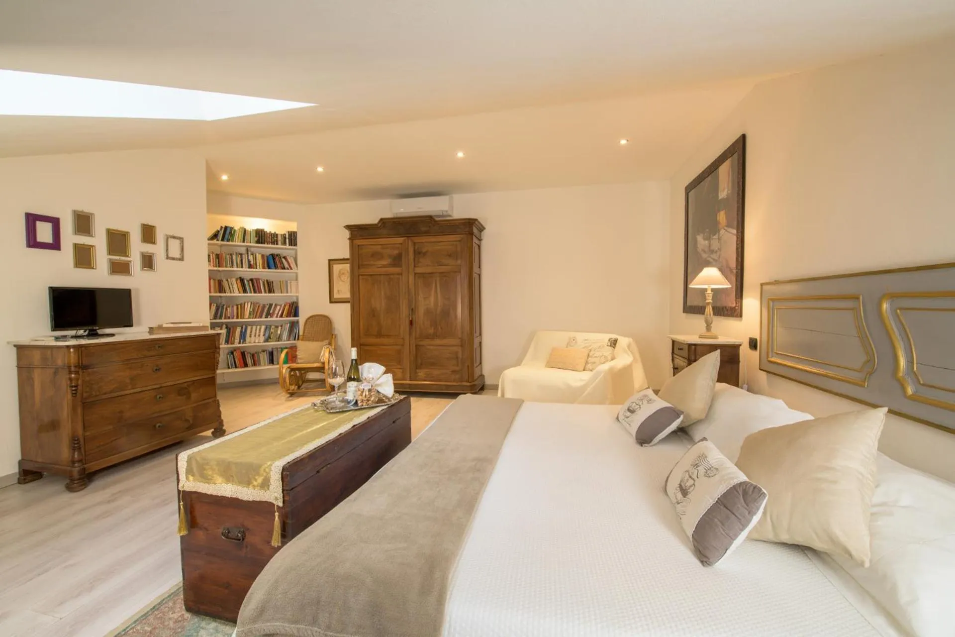 Bedroom, Bed in Albergo Al Castello