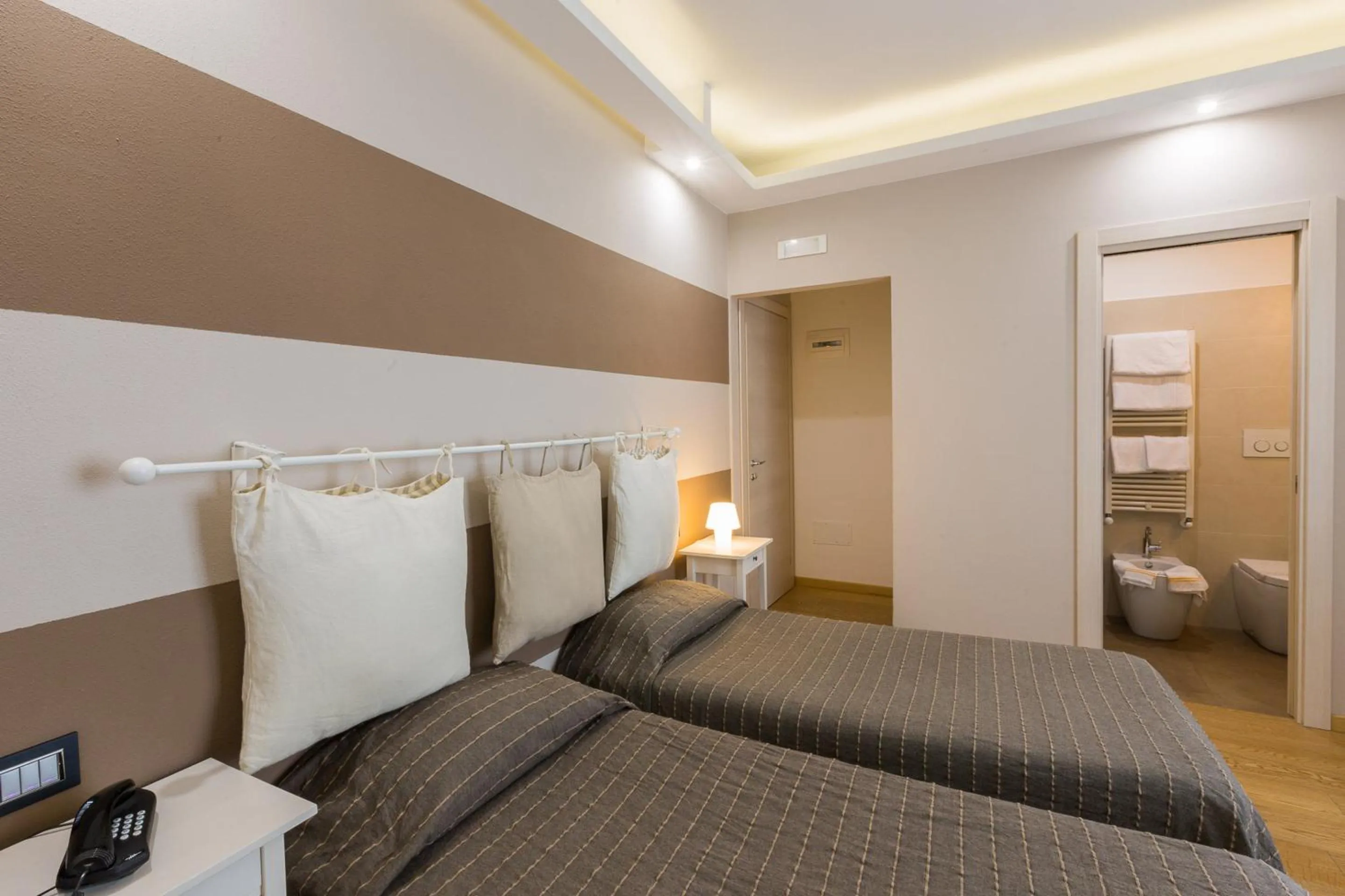 Photo of the whole room, Bed in Albergo Al Castello