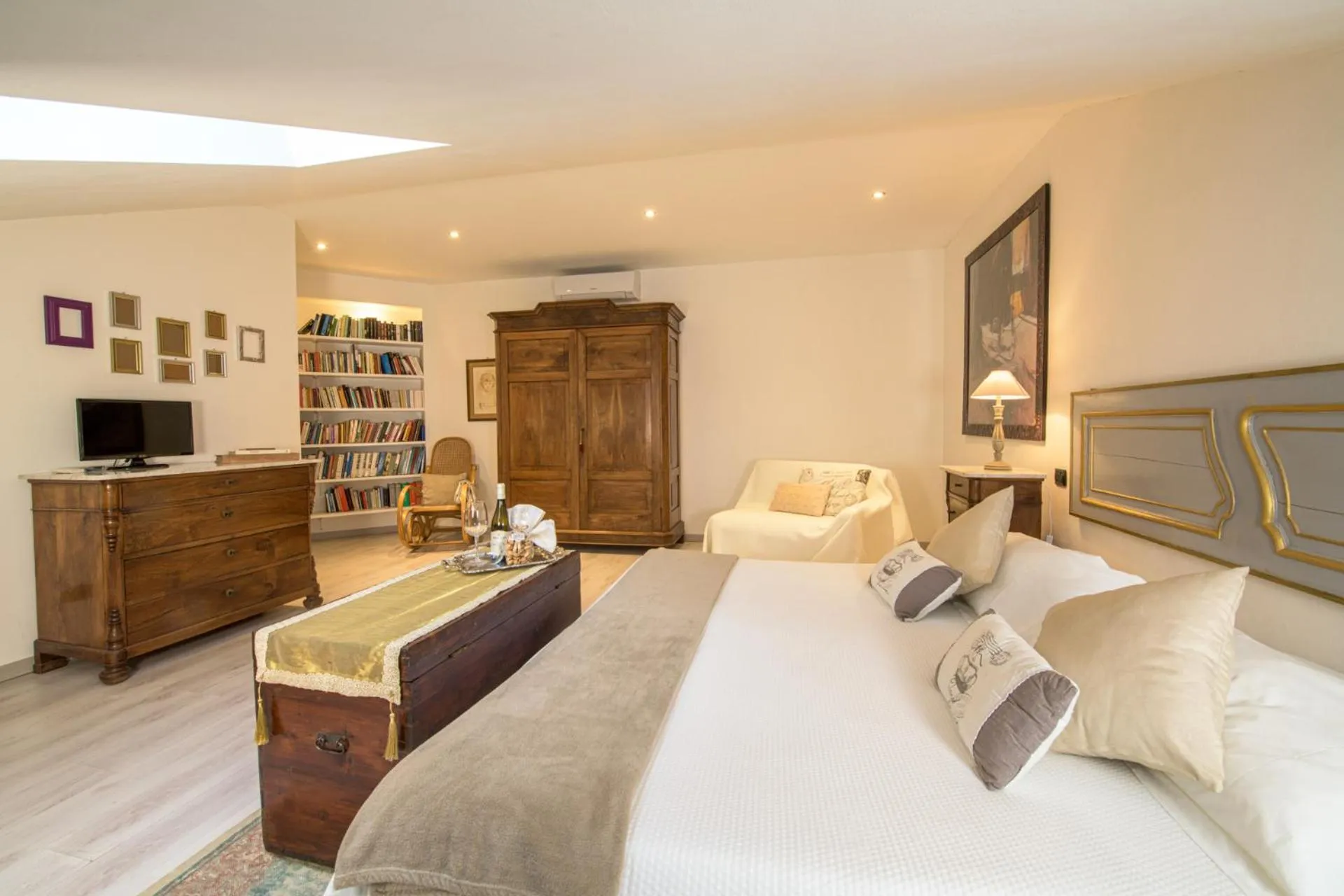 Bedroom, Bed in Albergo Al Castello